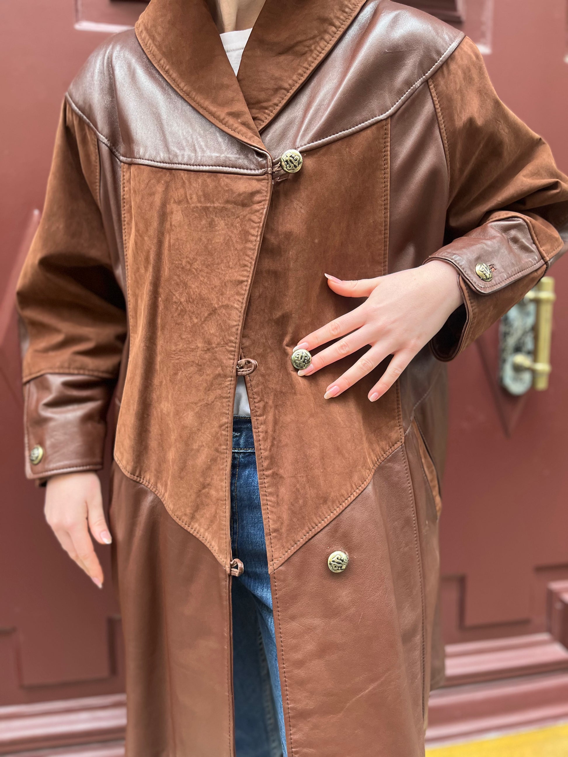 Manteau long en cuir marron