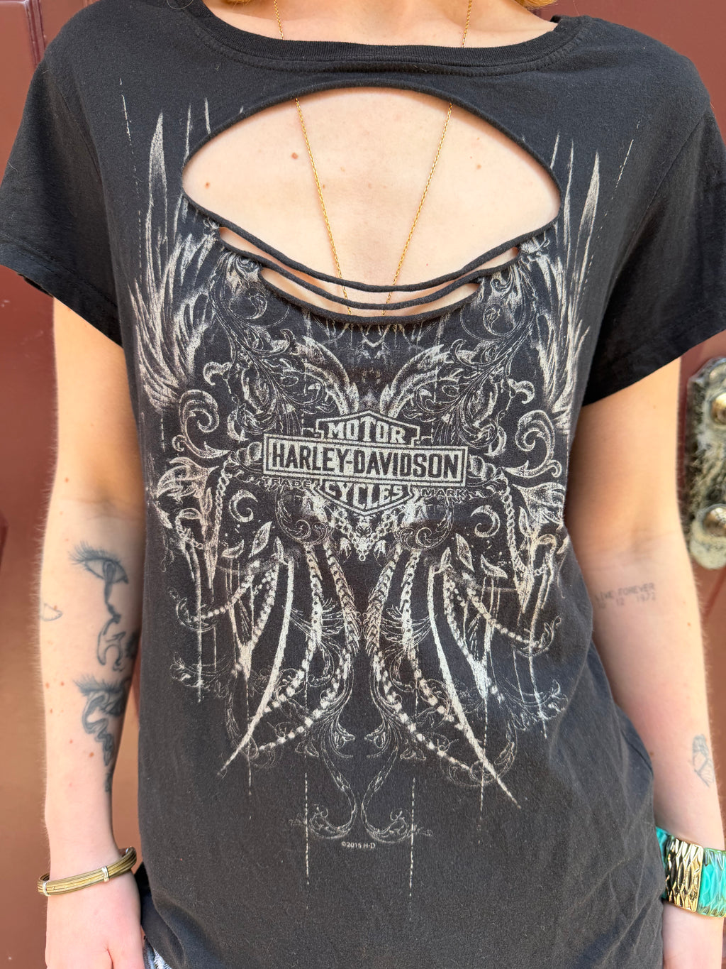 T-shirt noir Harley Davidson découpé