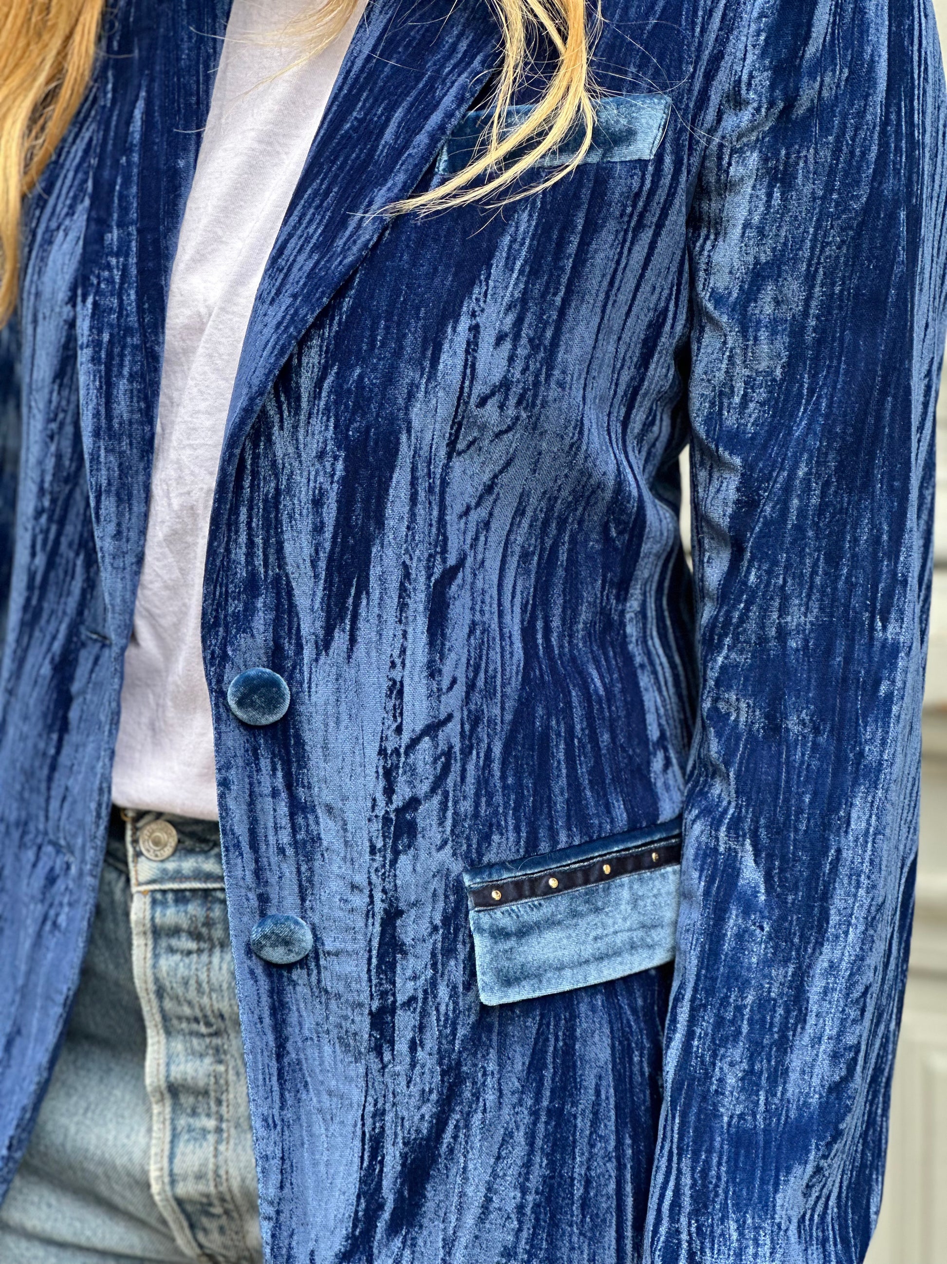 Blazer en velours bleu cobalt