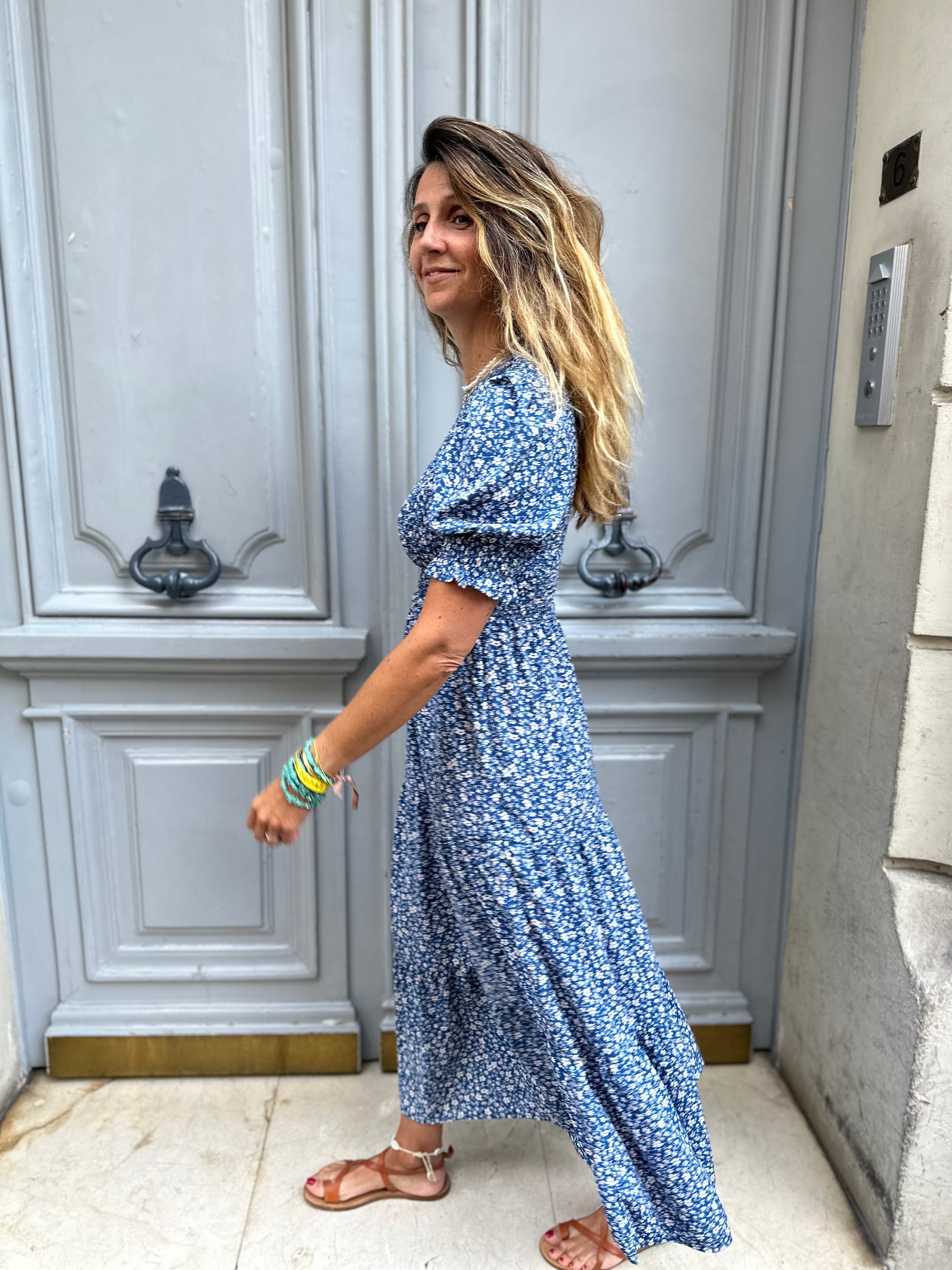 Robe fleurie bleue