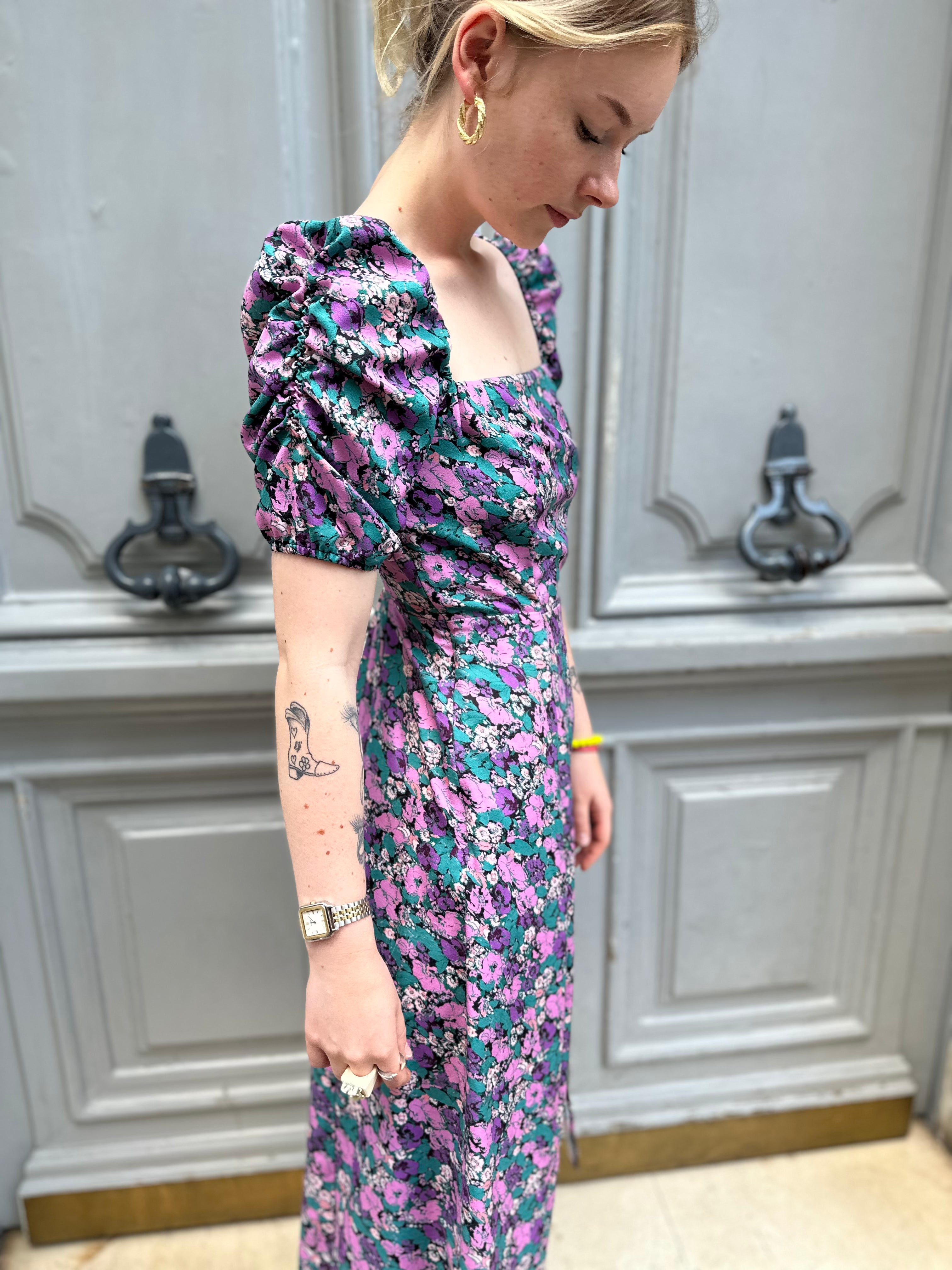 Robe fleurie violette
