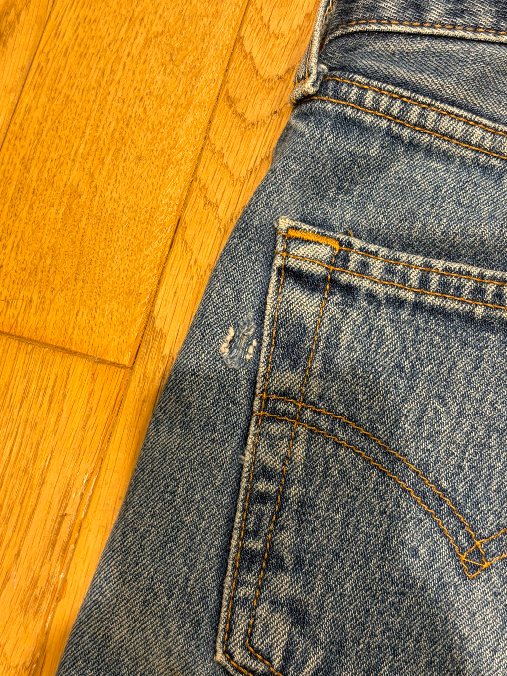 Jeans Levi's 501 W33 L32 - numéro K4