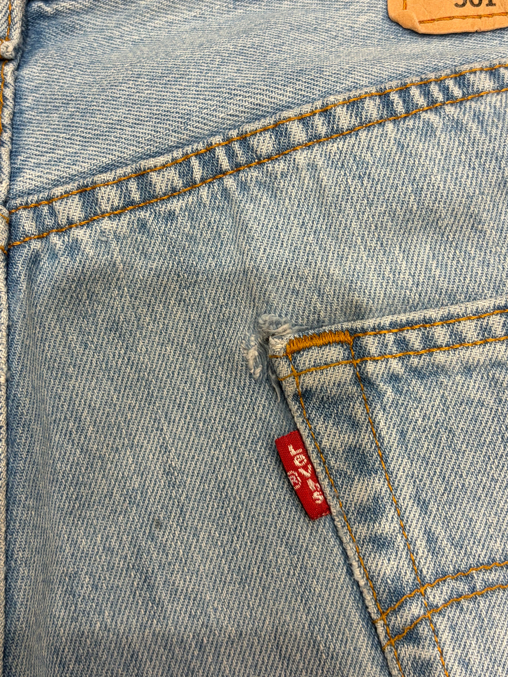 Jeans Levi's 501 W34 L32 - numéro K6