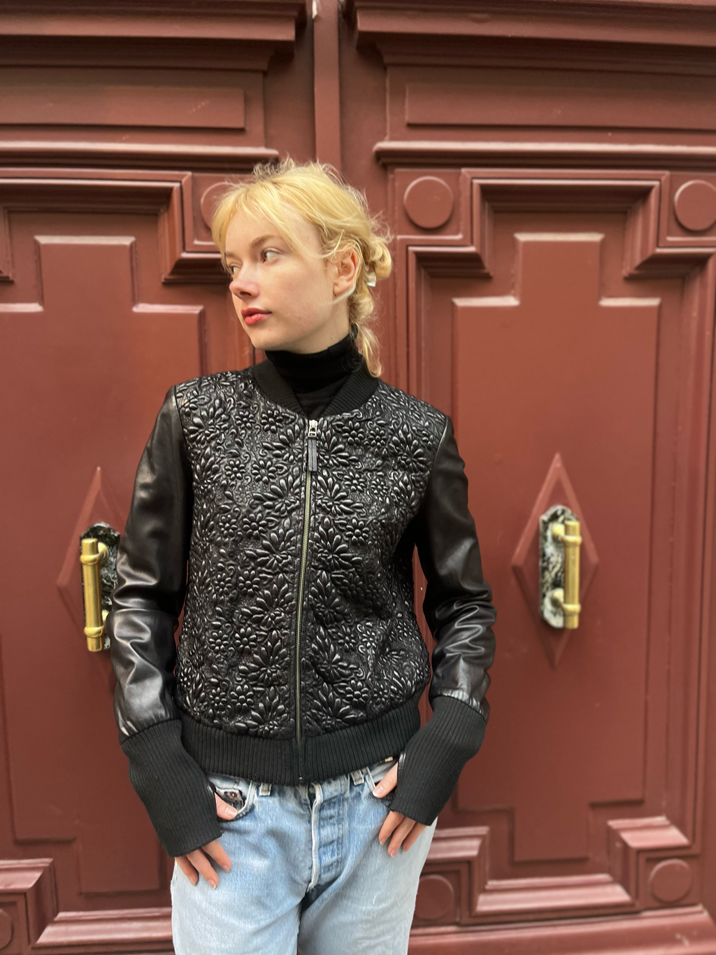 Blouson bomber en cuir embossé