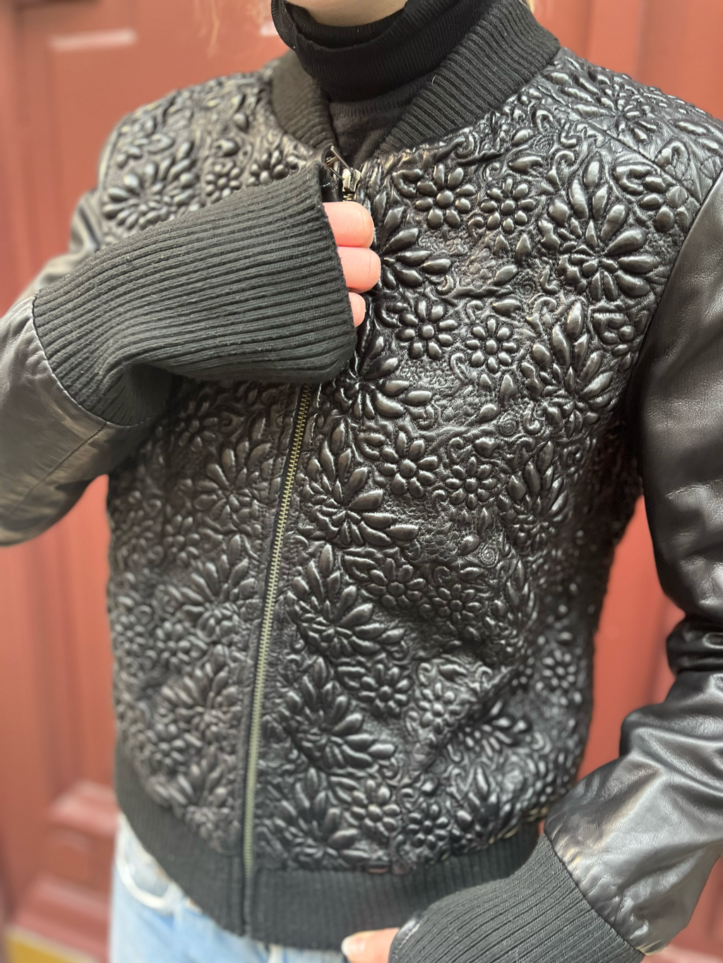 Blouson bomber en cuir embossé