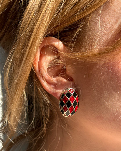 Boucles d'oreilles dorées damier rouge et noir