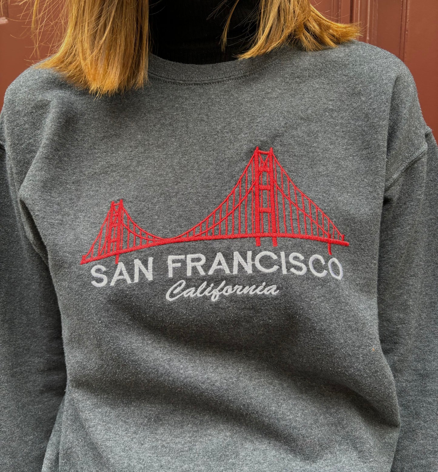 Sweat gris et rouge San Francisco California