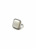 Bague en argent pierre nacrée
