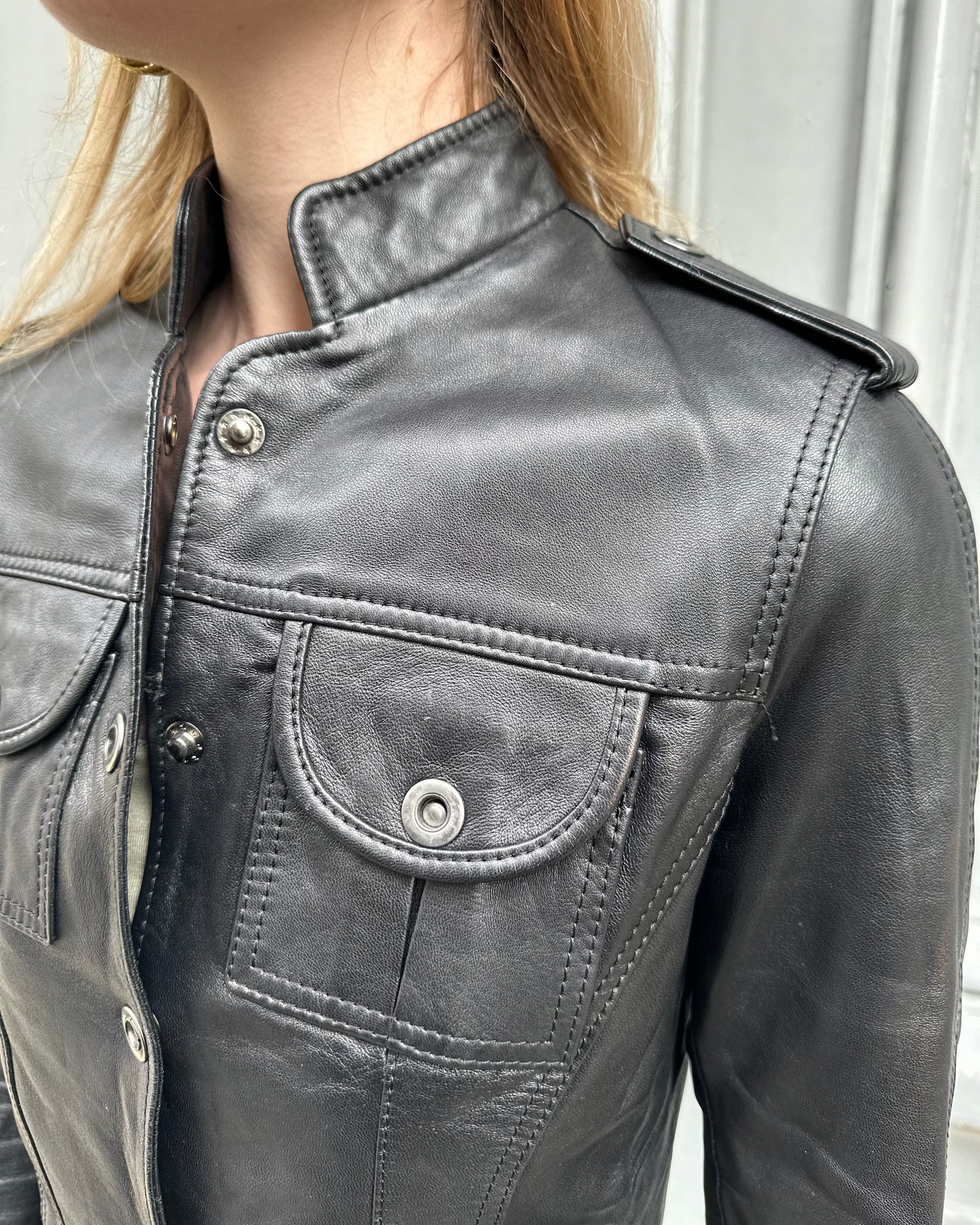 Veste en cuir noire
