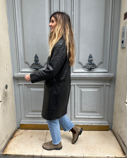 Manteau mi-long noir en cuir