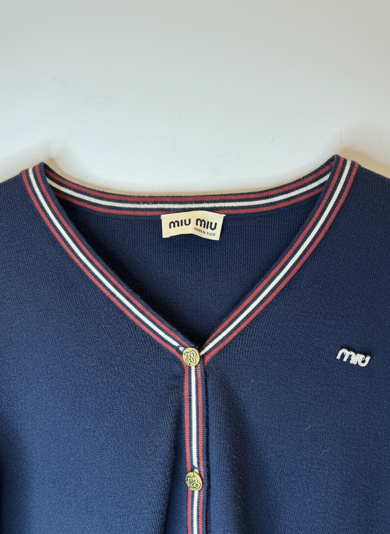 Ensemble Miu Miu – Cardigan & jupe plissée