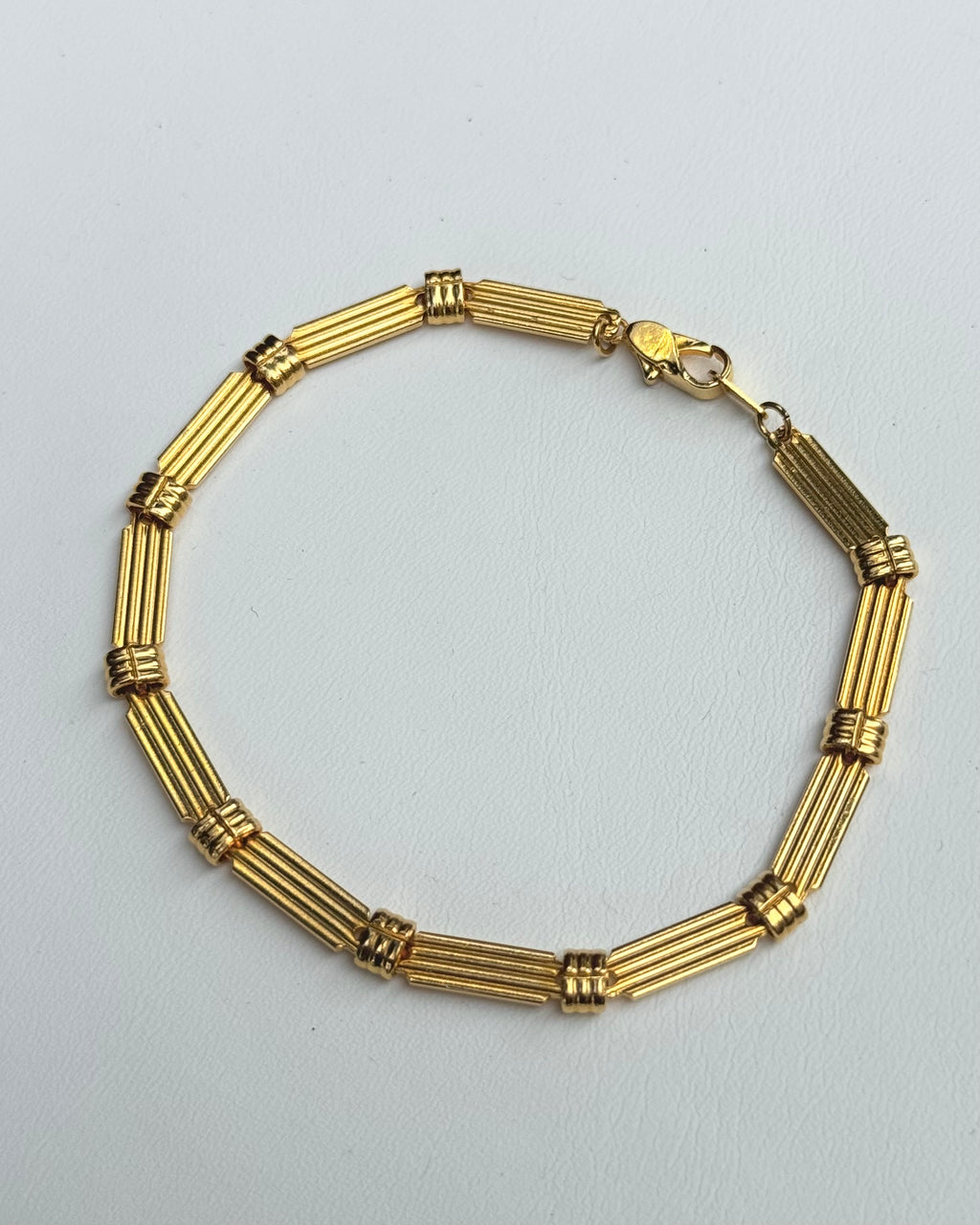 Bracelet en maillons dorés