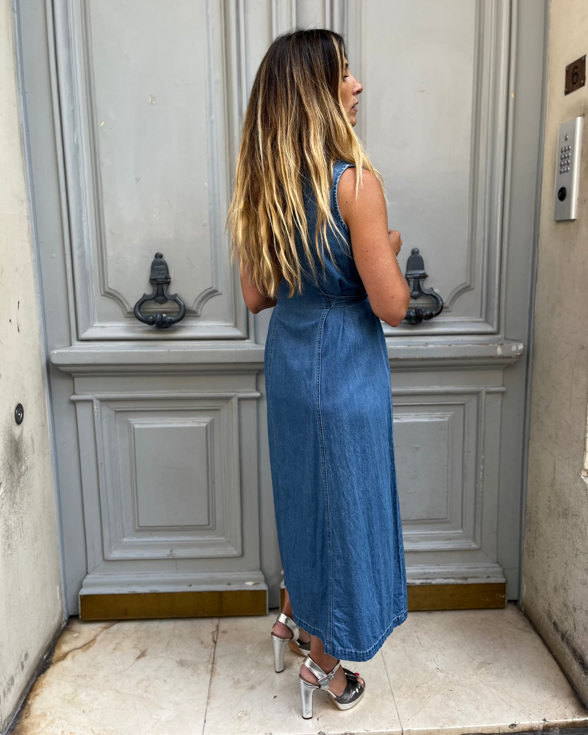 Robe en jean à broderies