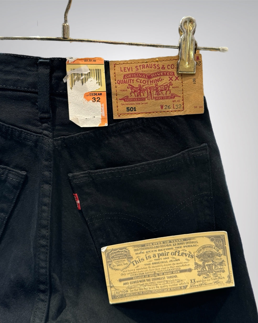 Jeans Levi's 501 W26 L32 - numéro 1M
