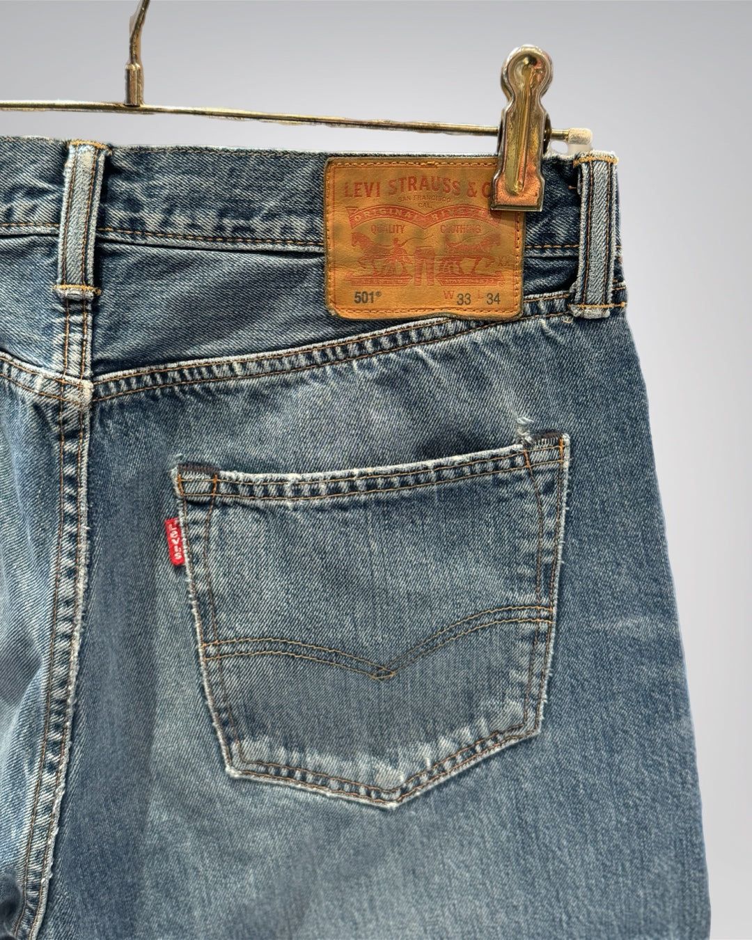 Jeans Levi's 501 W33 L34 - numéro E3