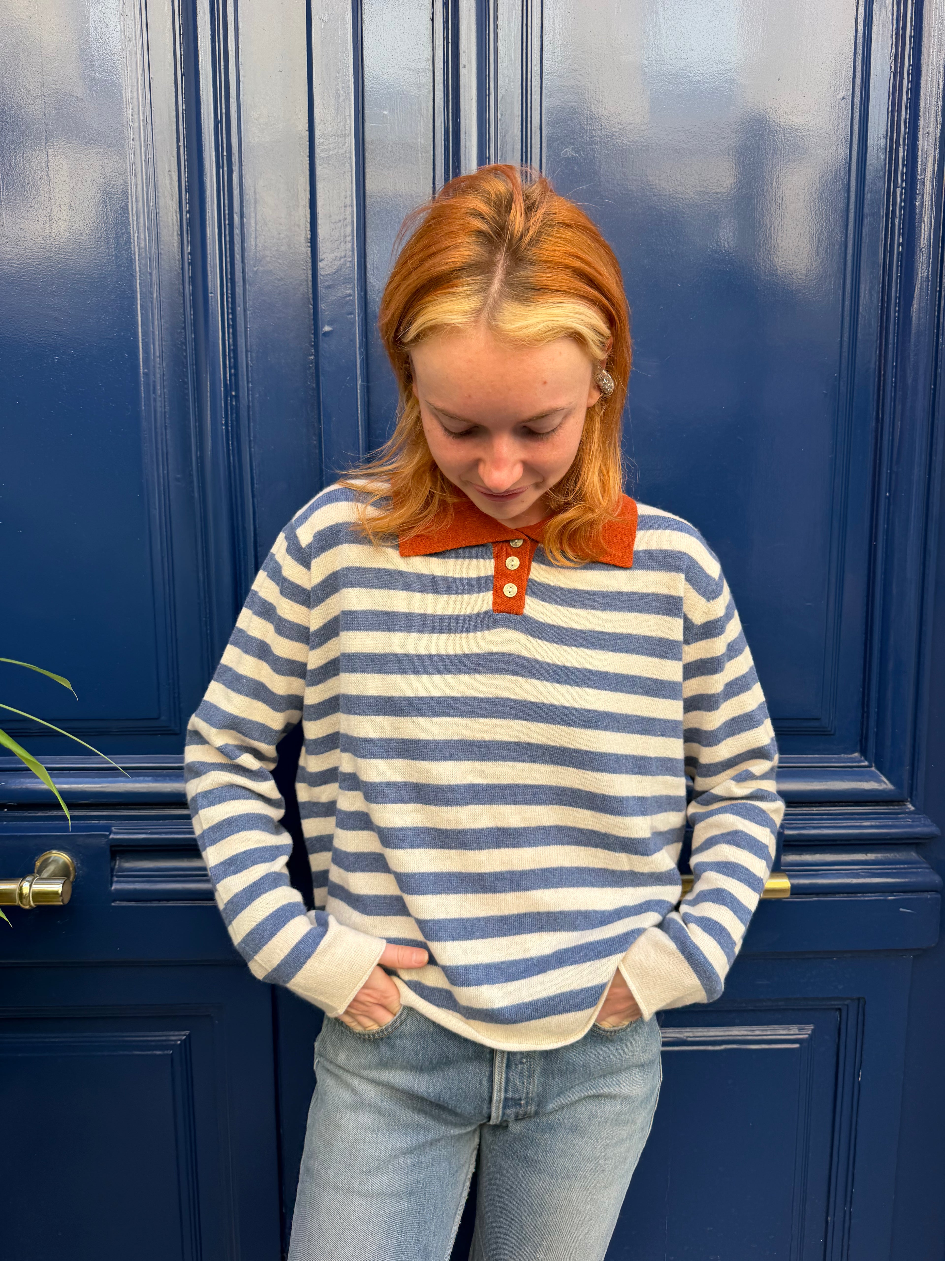 Pull polo rayé bleu et écru