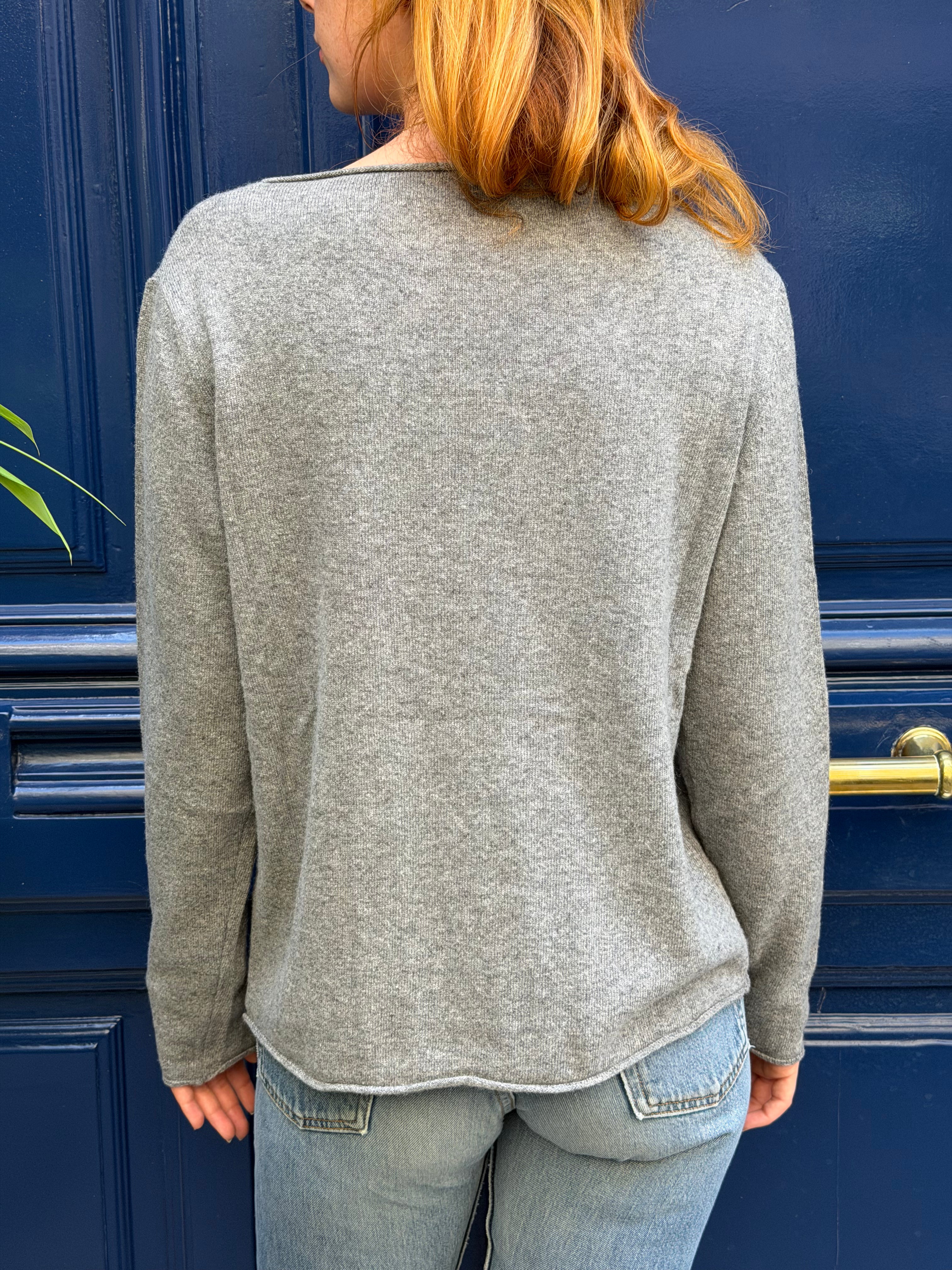 Pull gris