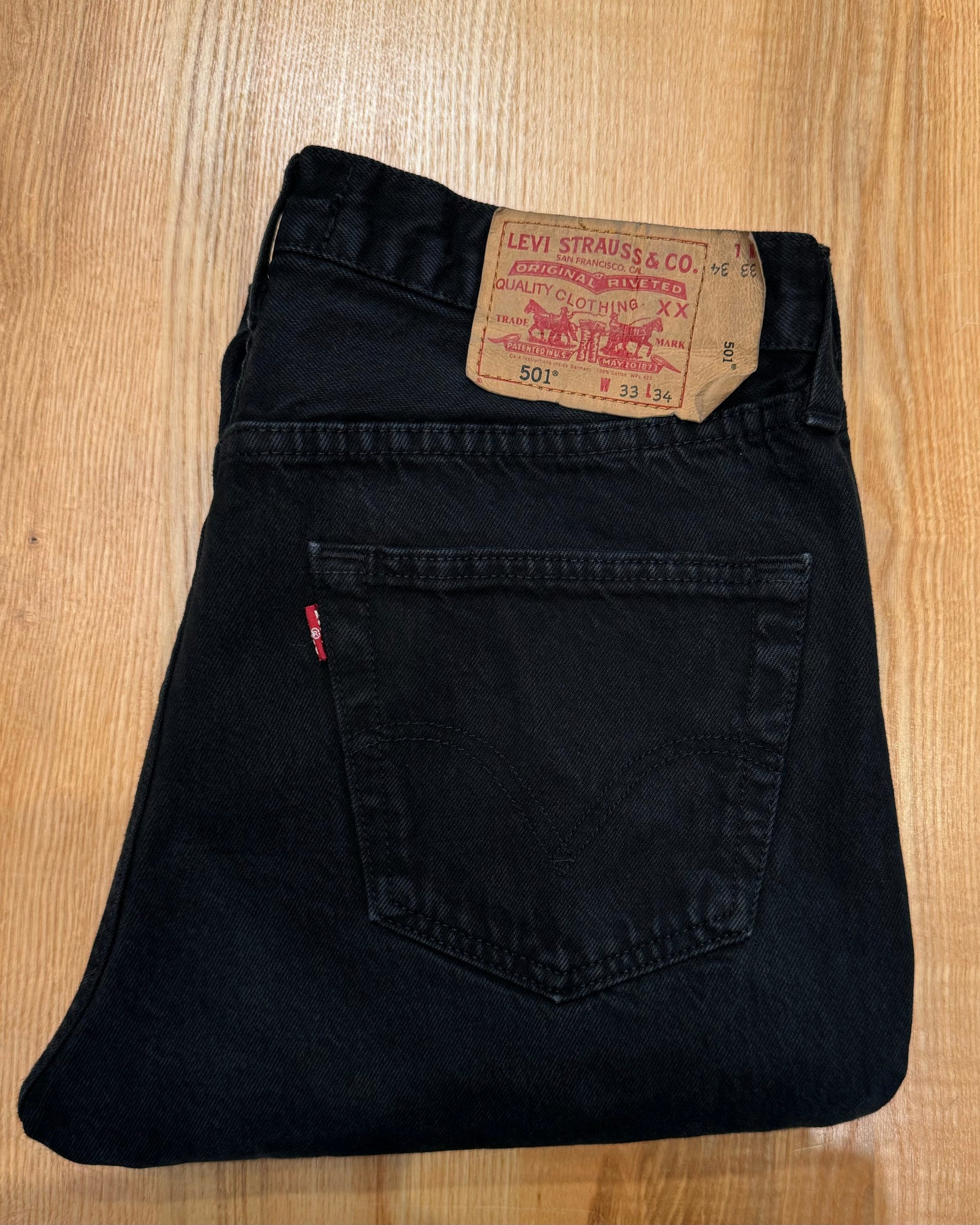 Jeans Levi's 501 W33 L34 - numéro J3