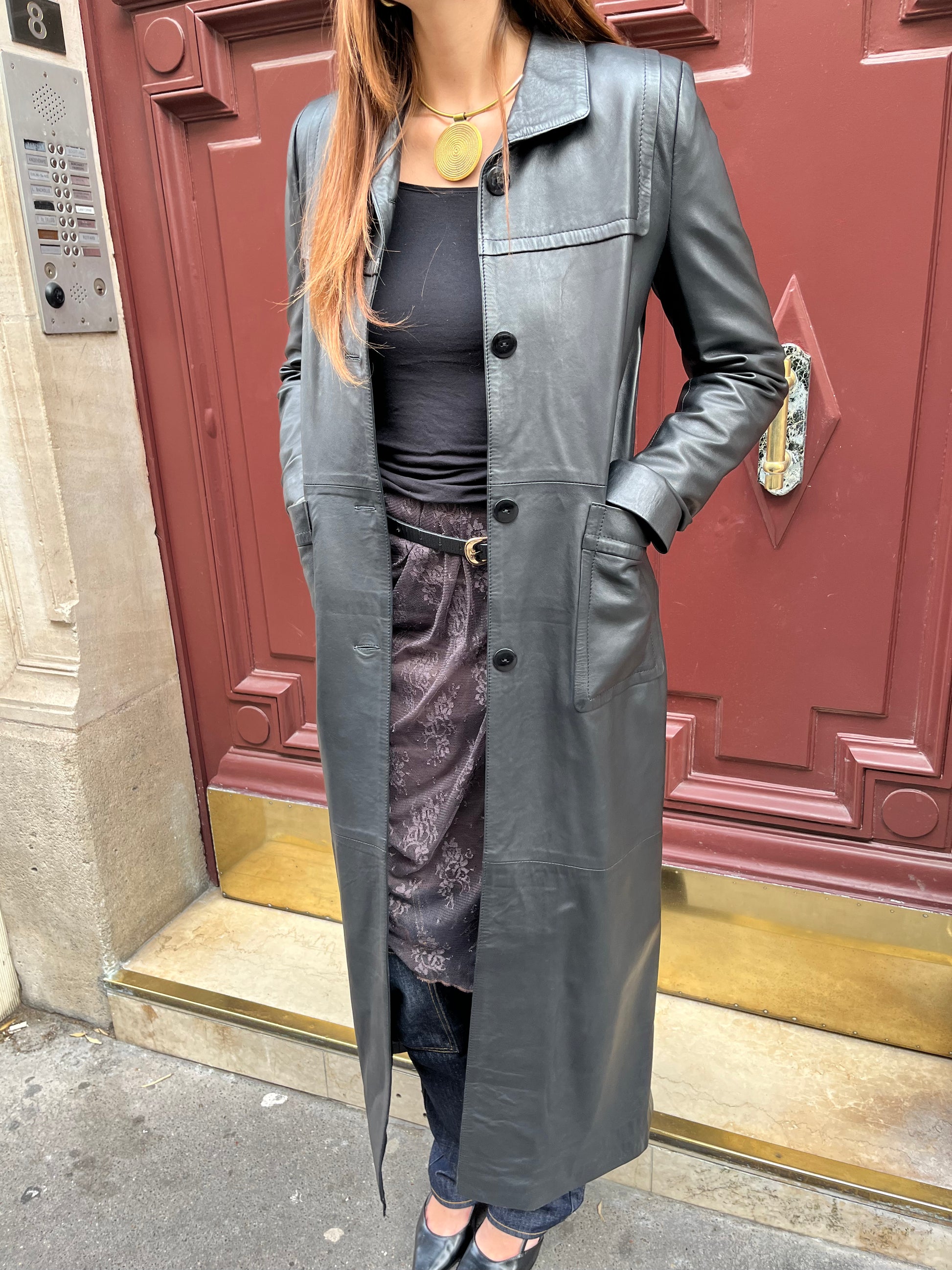 Longue veste en cuir noir