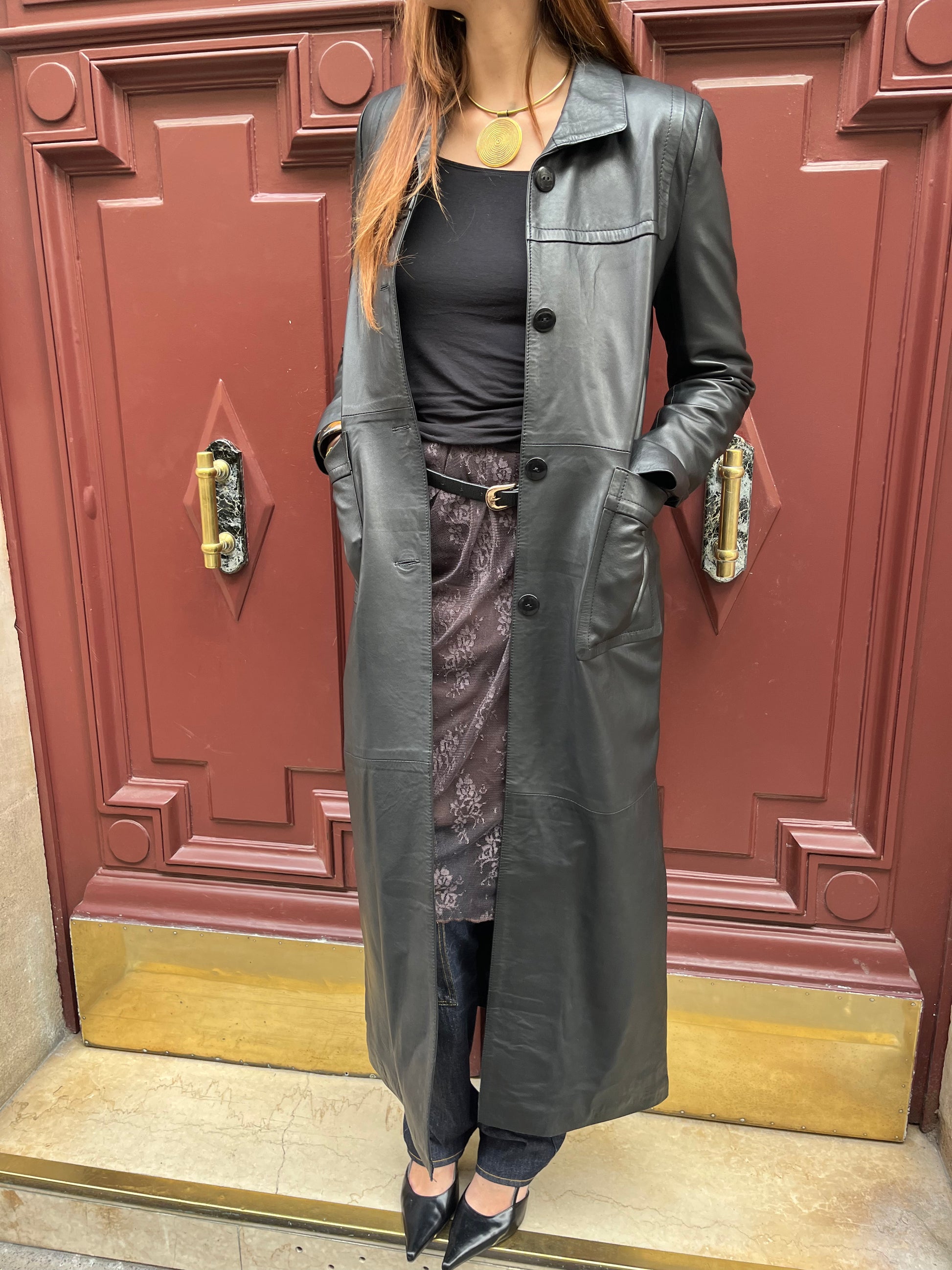 Longue veste en cuir noir