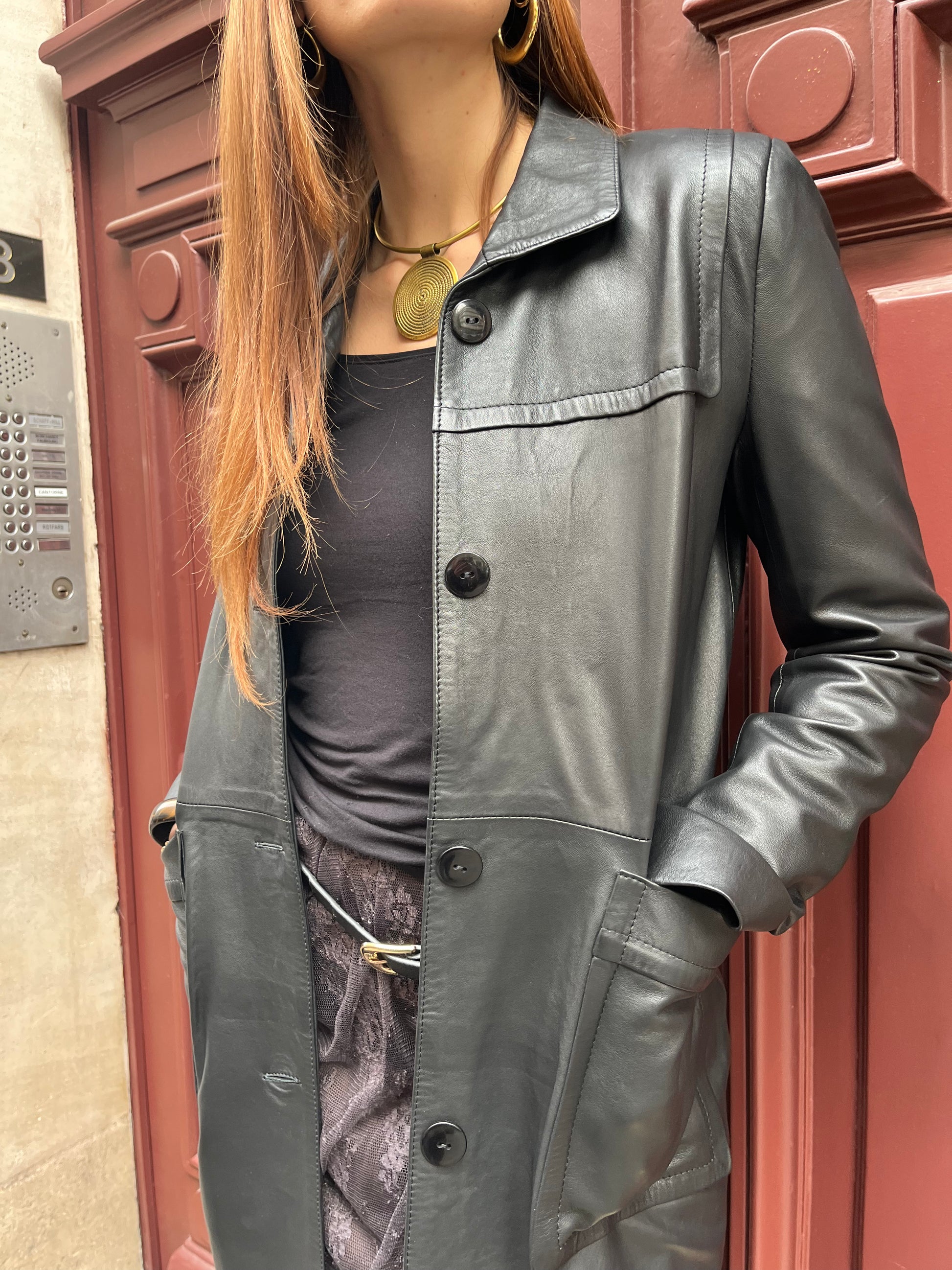 Longue veste en cuir noir