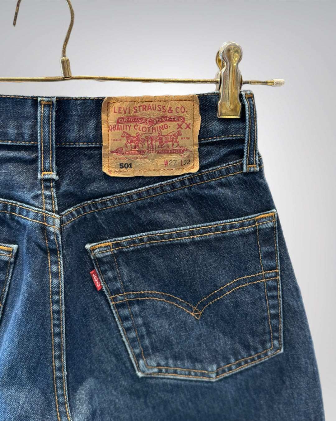 Jeans Levi's 501 W27 L32 - numéro M4