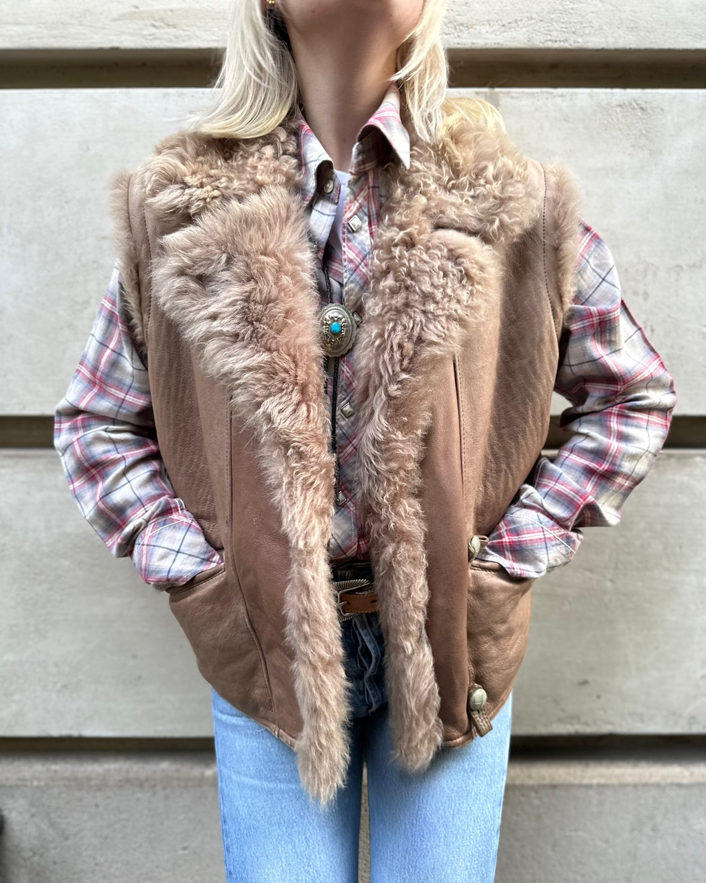 Veste sans manche en peau lainée