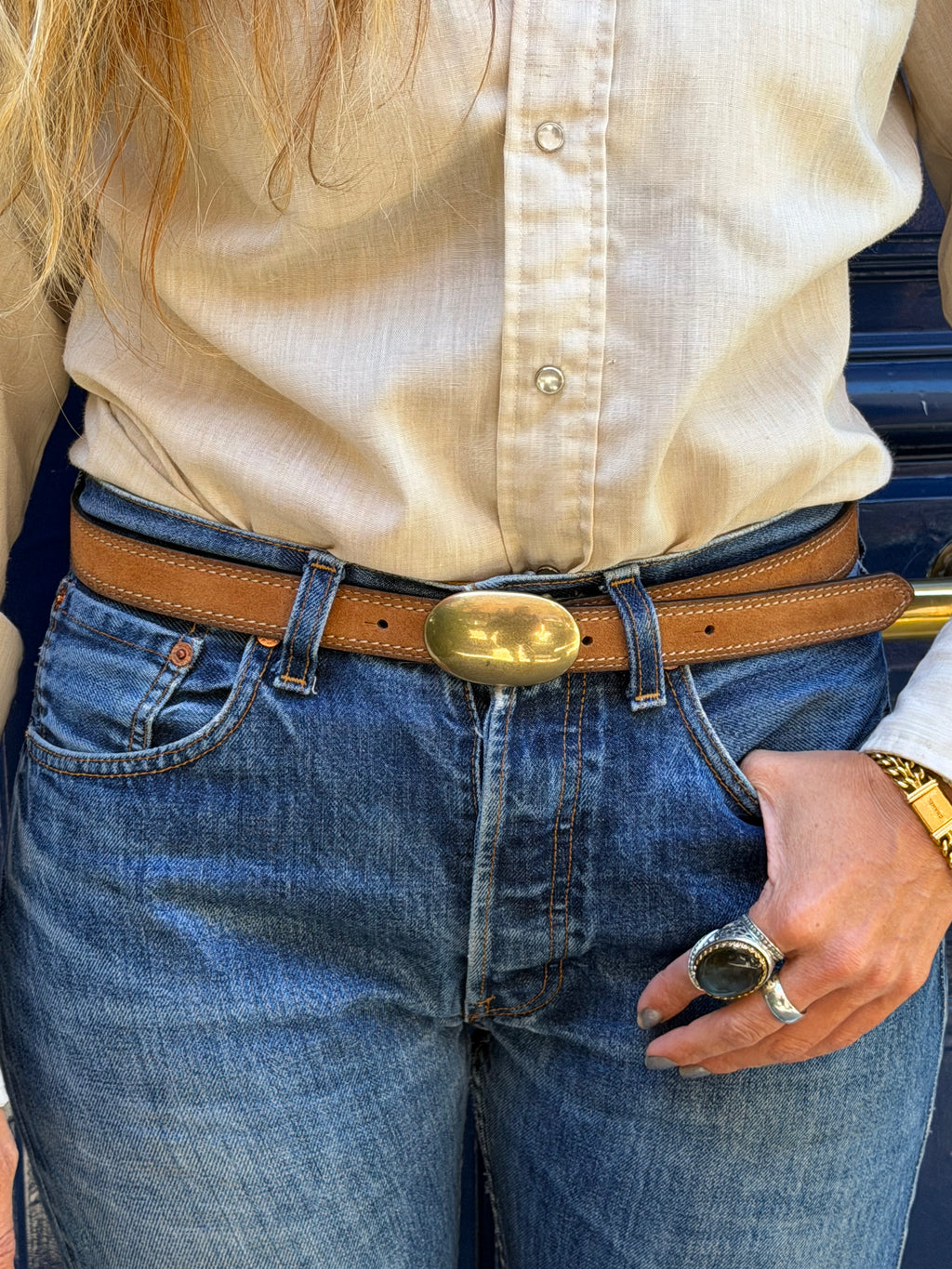 Ceinture en cuir marron et boucle ovale