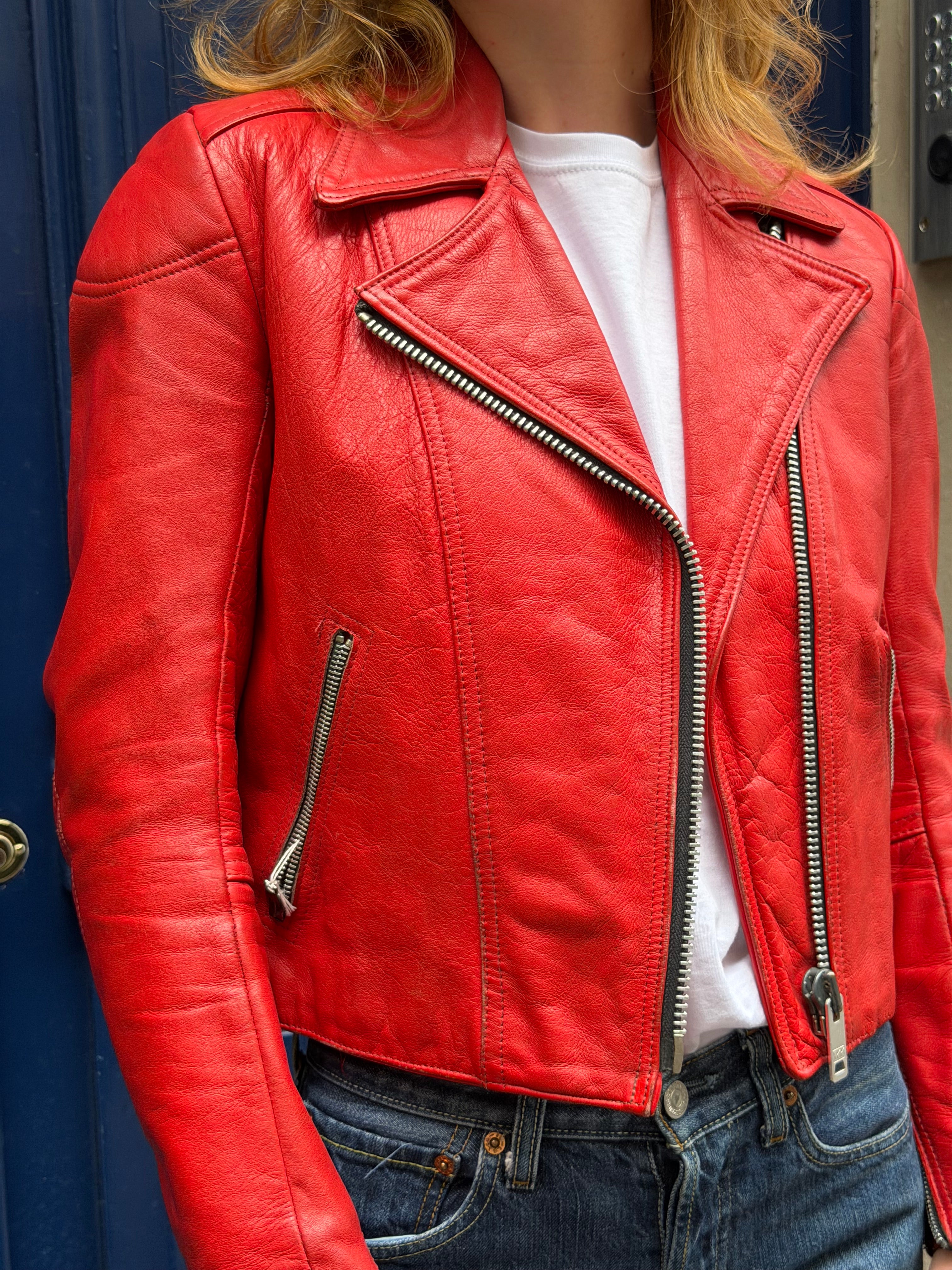 Perfecto en cuir rouge