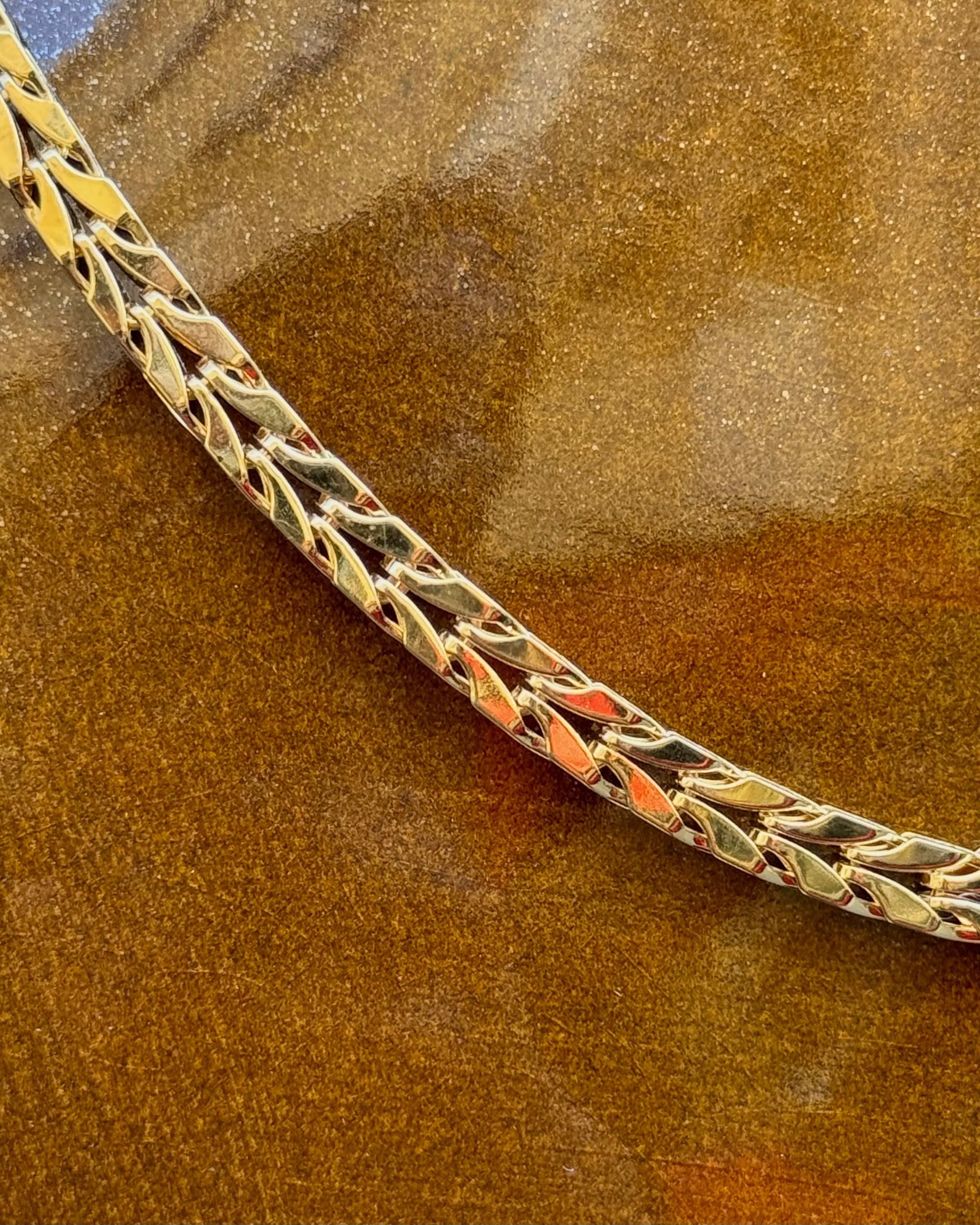 Collier à maillons dorés Monet