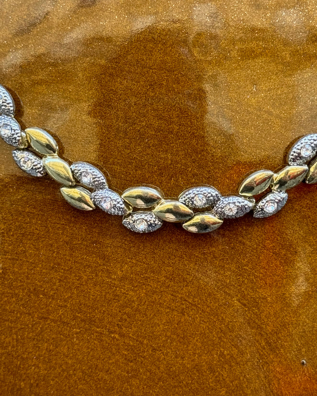 Collier à maillons dorés et argentés