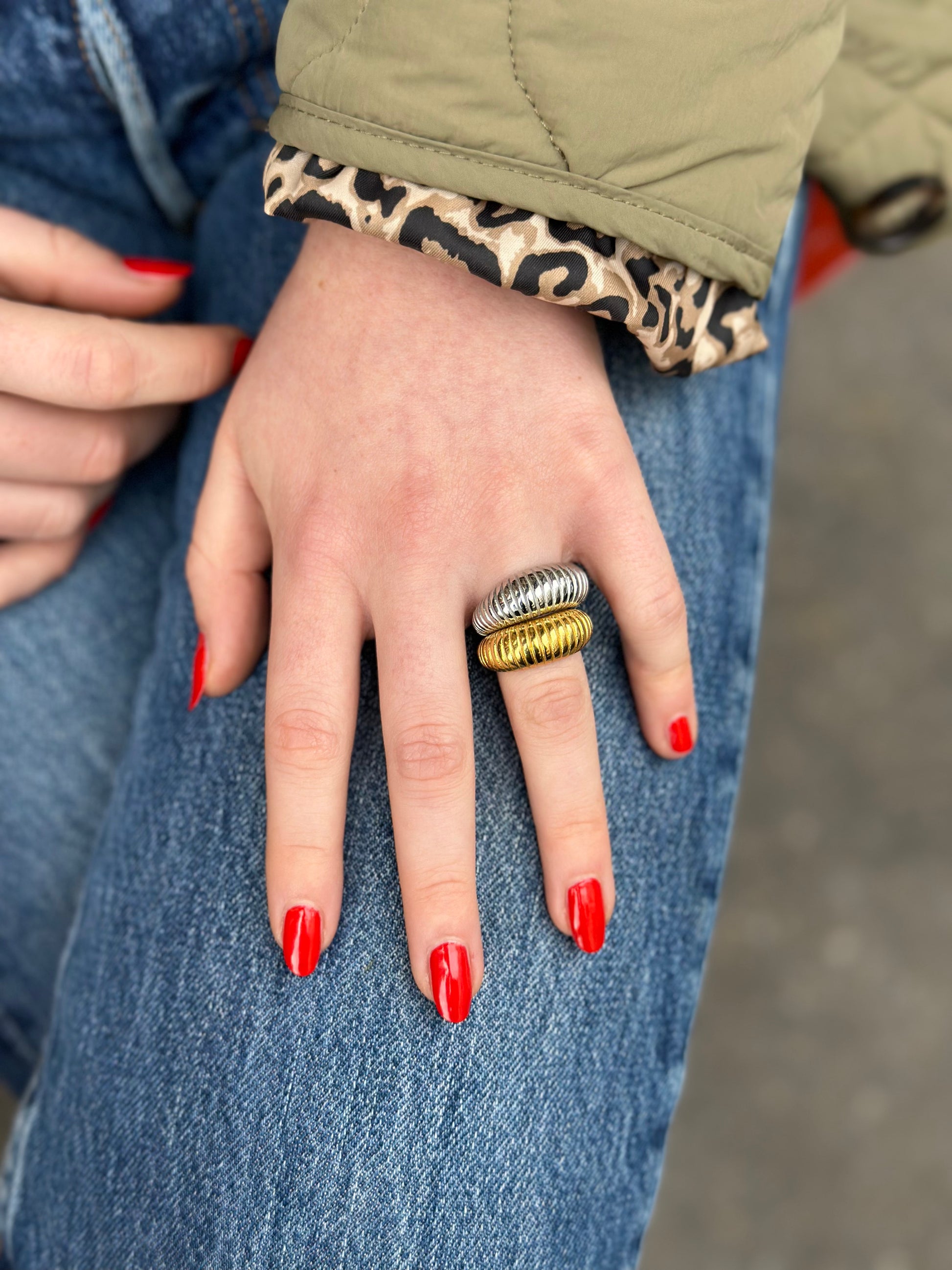 Bague godronnée dorée
