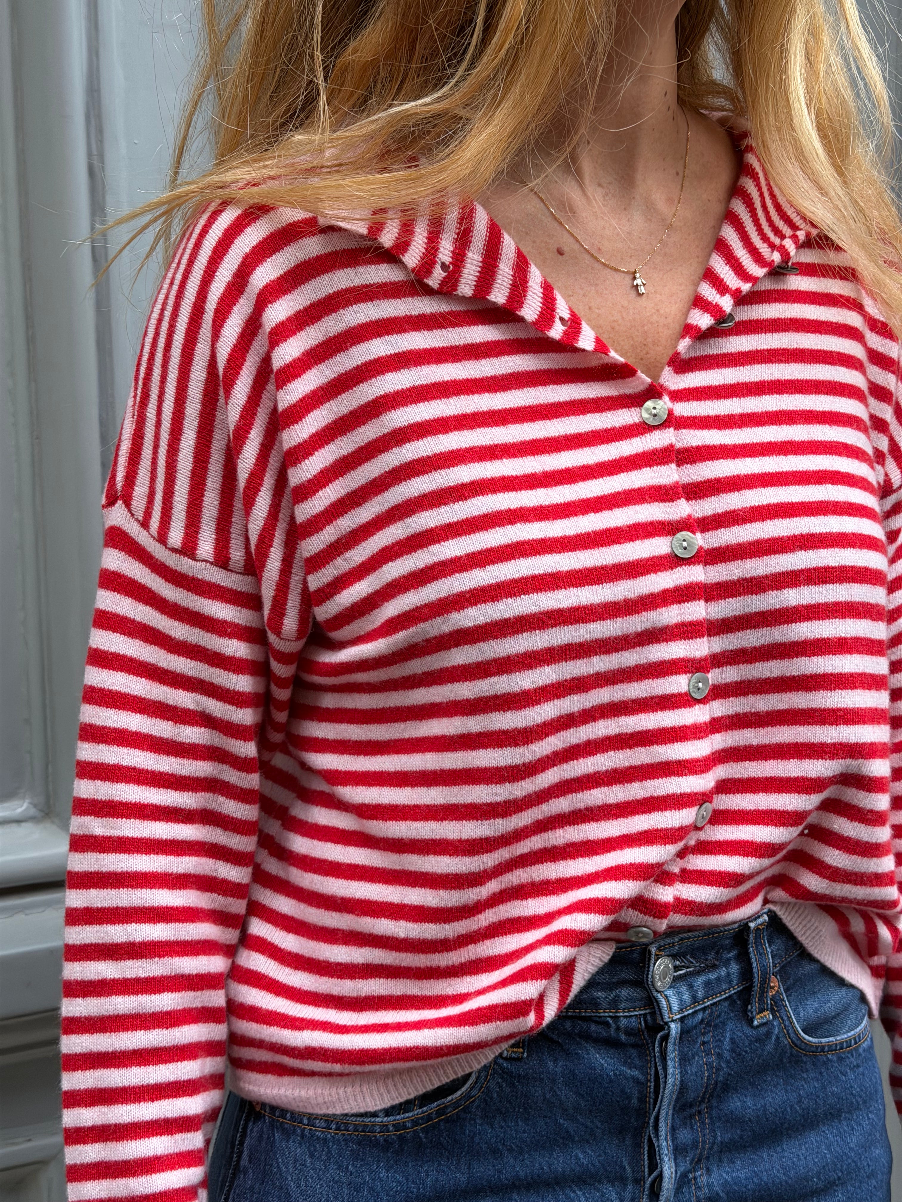 Pull rayé rouge et rose