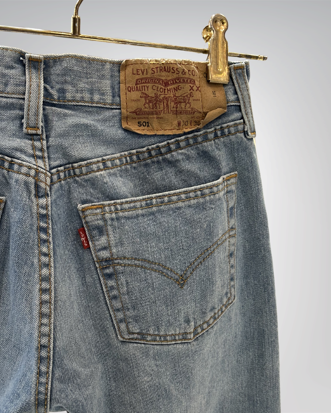 Jeans Levi's 501 W30 L30 - numéro C4