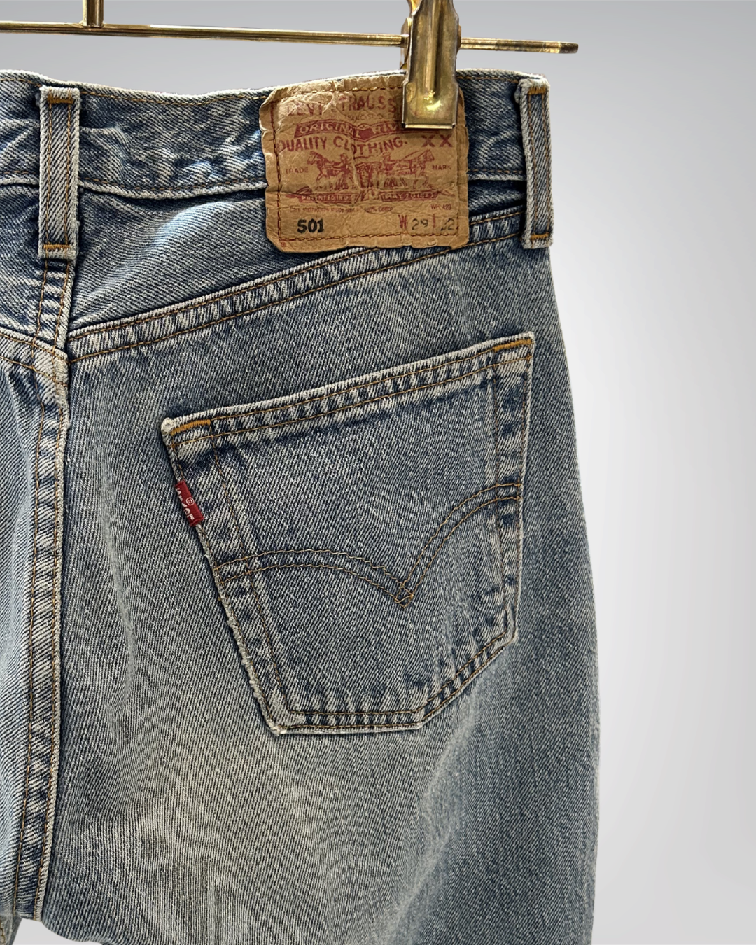 Jeans Levi's 501 W29 L32 - numéro C2