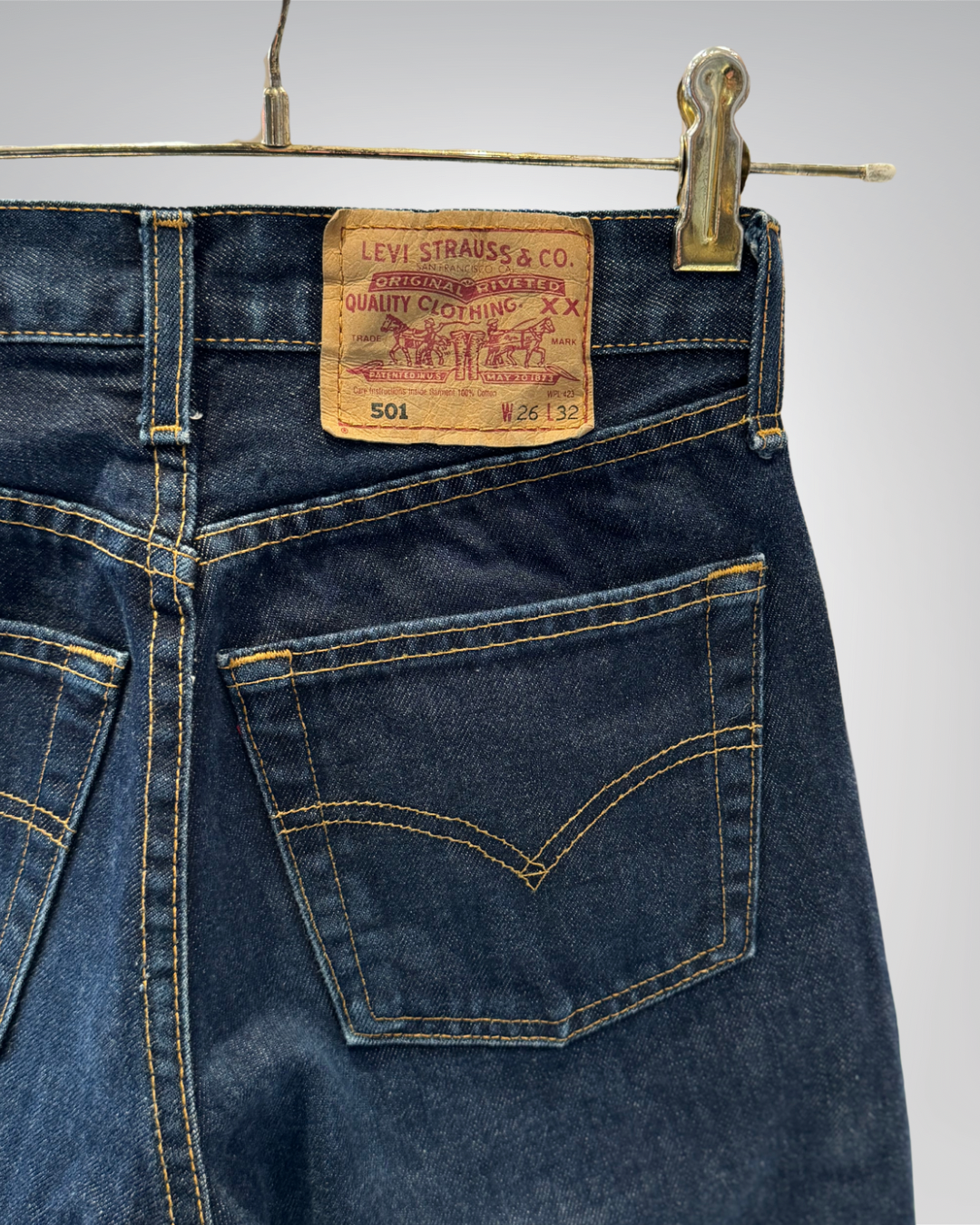 Jeans Levi's 501 W26 L32 - numéro Q3