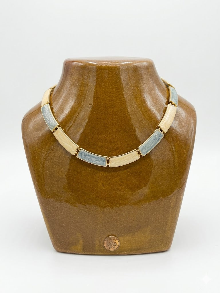 Collier vintage émaillé bleu et ivoire