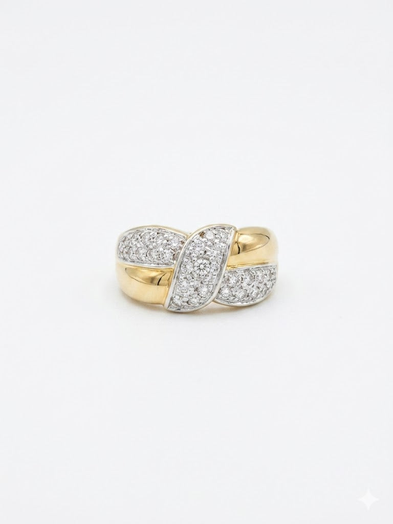 Bague vintage dorée à maillons croisés et strass