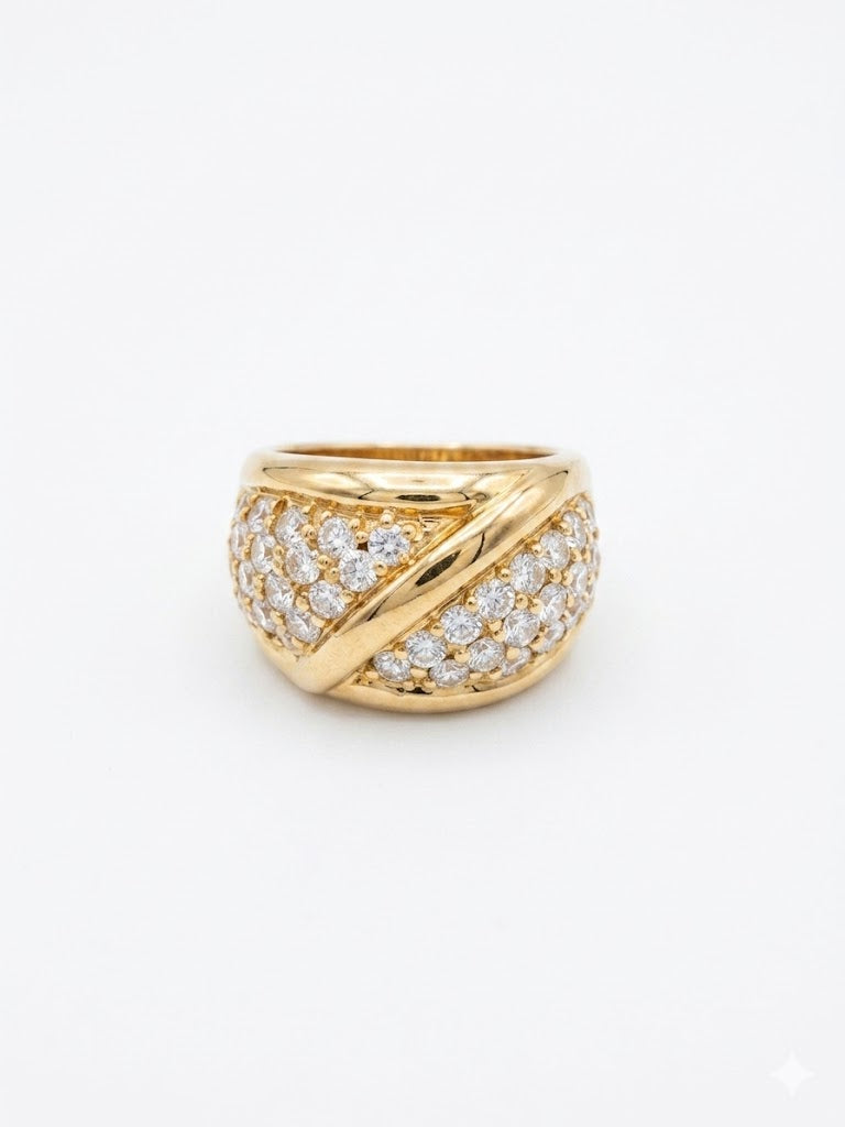 Bague vintage dorée pavée de strass croisés