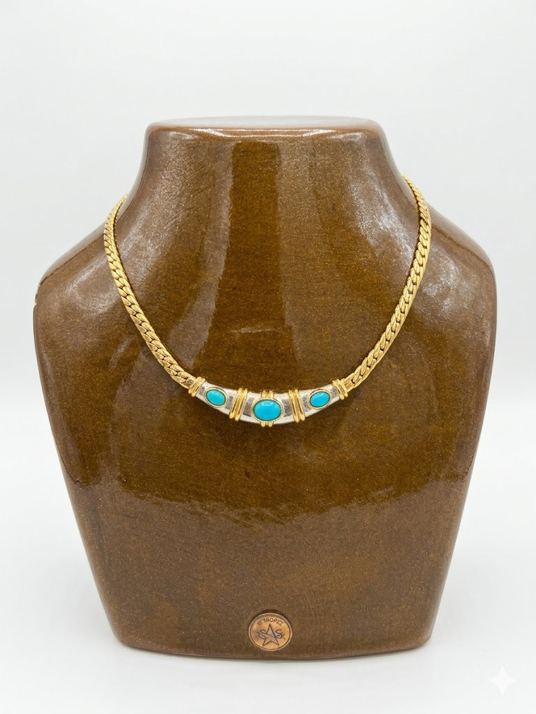 Collier à maillons dorés et pierres turquoises