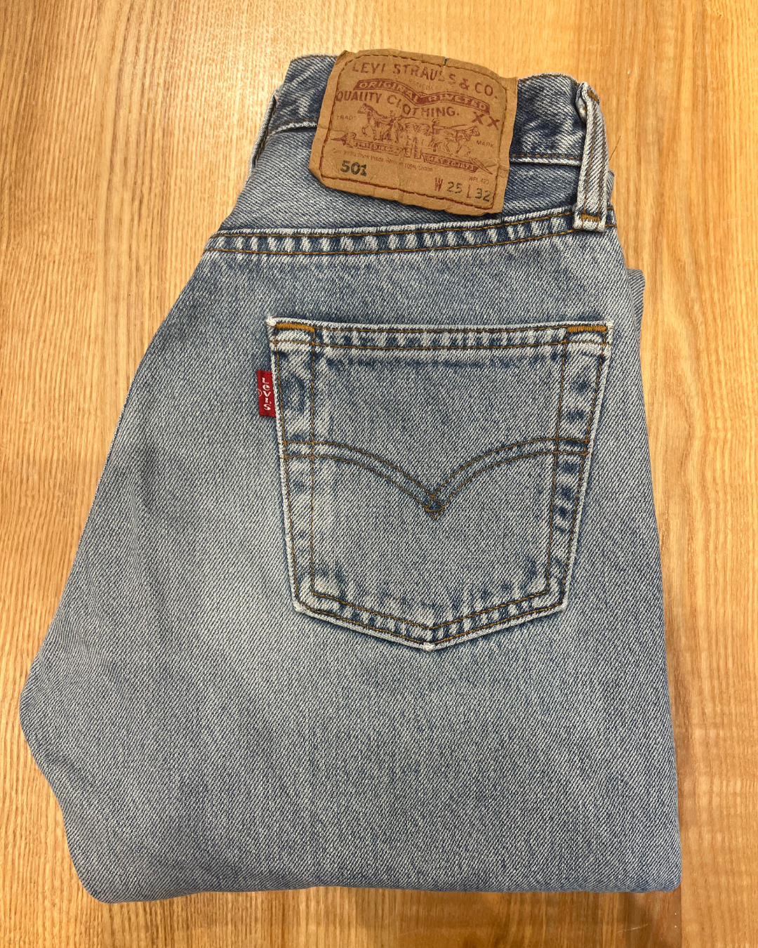 Jeans Levi's 501 W27 L32 - numéro EEE