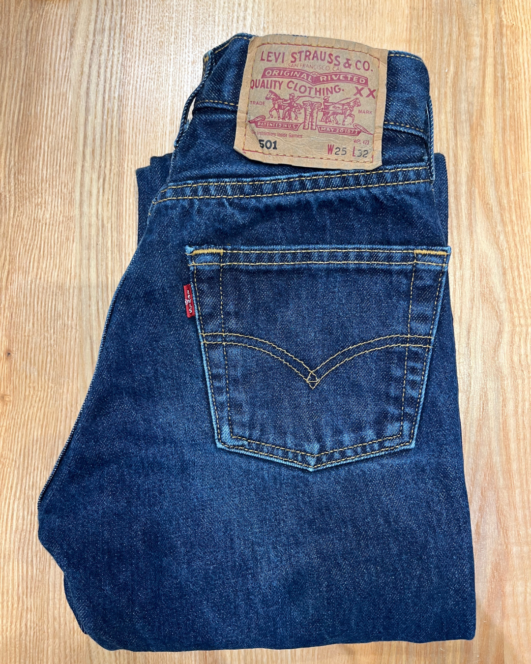 Jeans Levi's 501 W25 L32 - numéro LLL