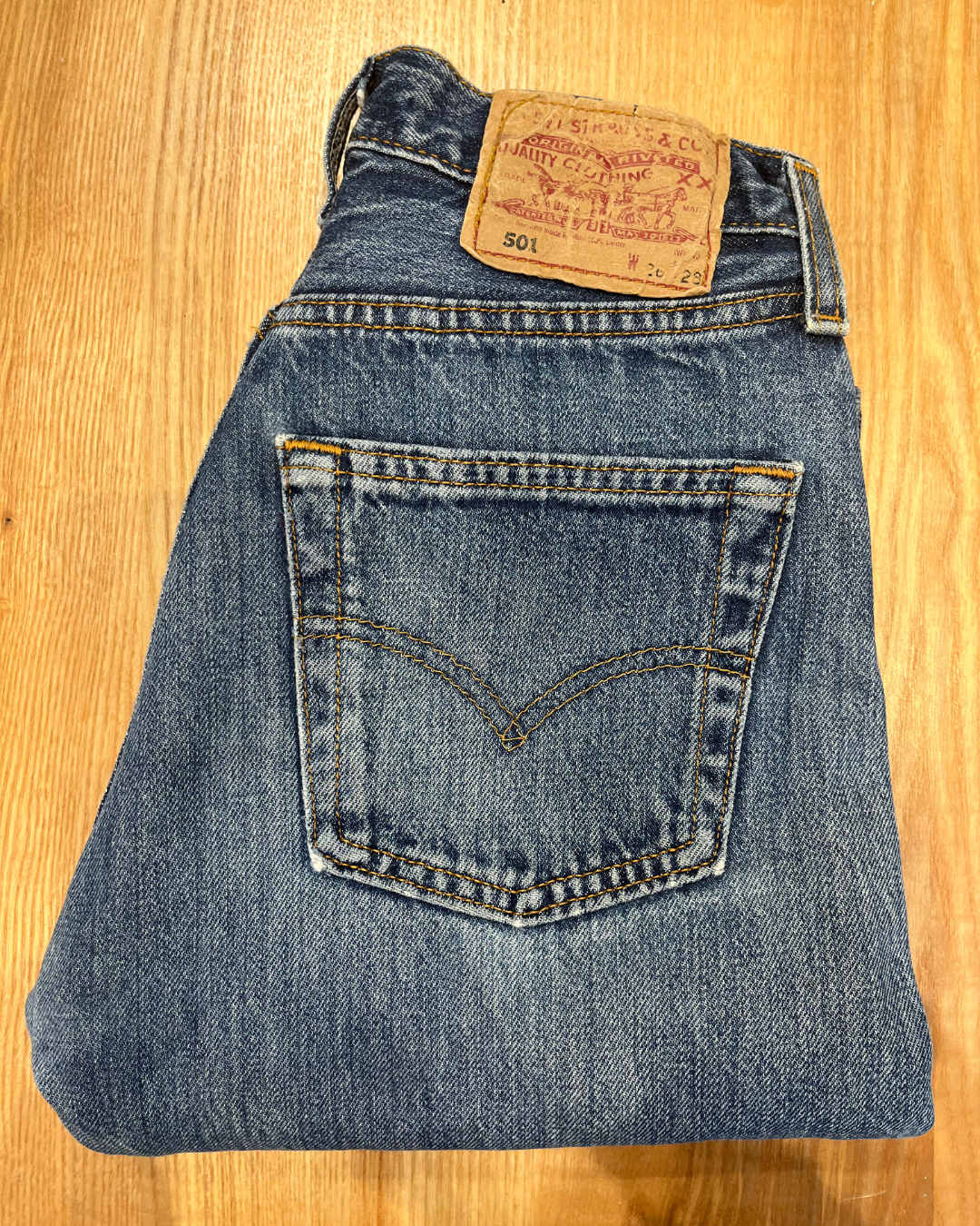 Jeans Levi's 501 W26 L28 - numéro SSS