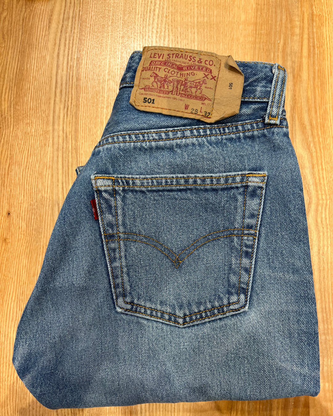 Jeans Levi's 501 W28 L32 - numéro KKK