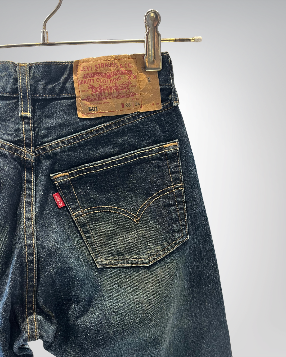 Jeans Levi's 501 W28 L34 - numéro UU