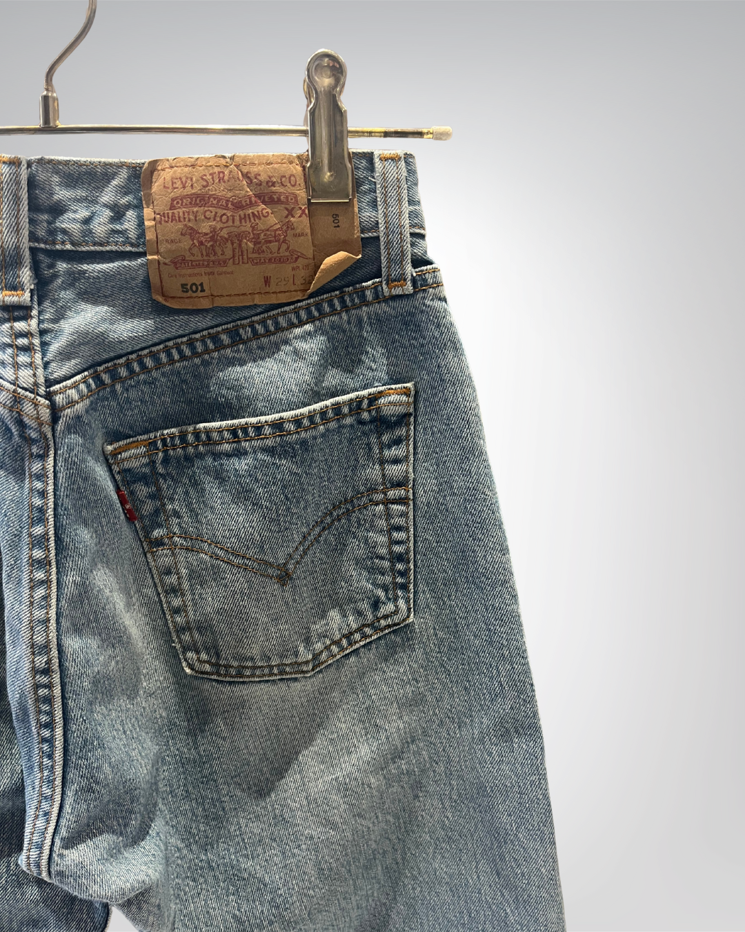 Jeans Levi's 501 W29 L32 - numéro III