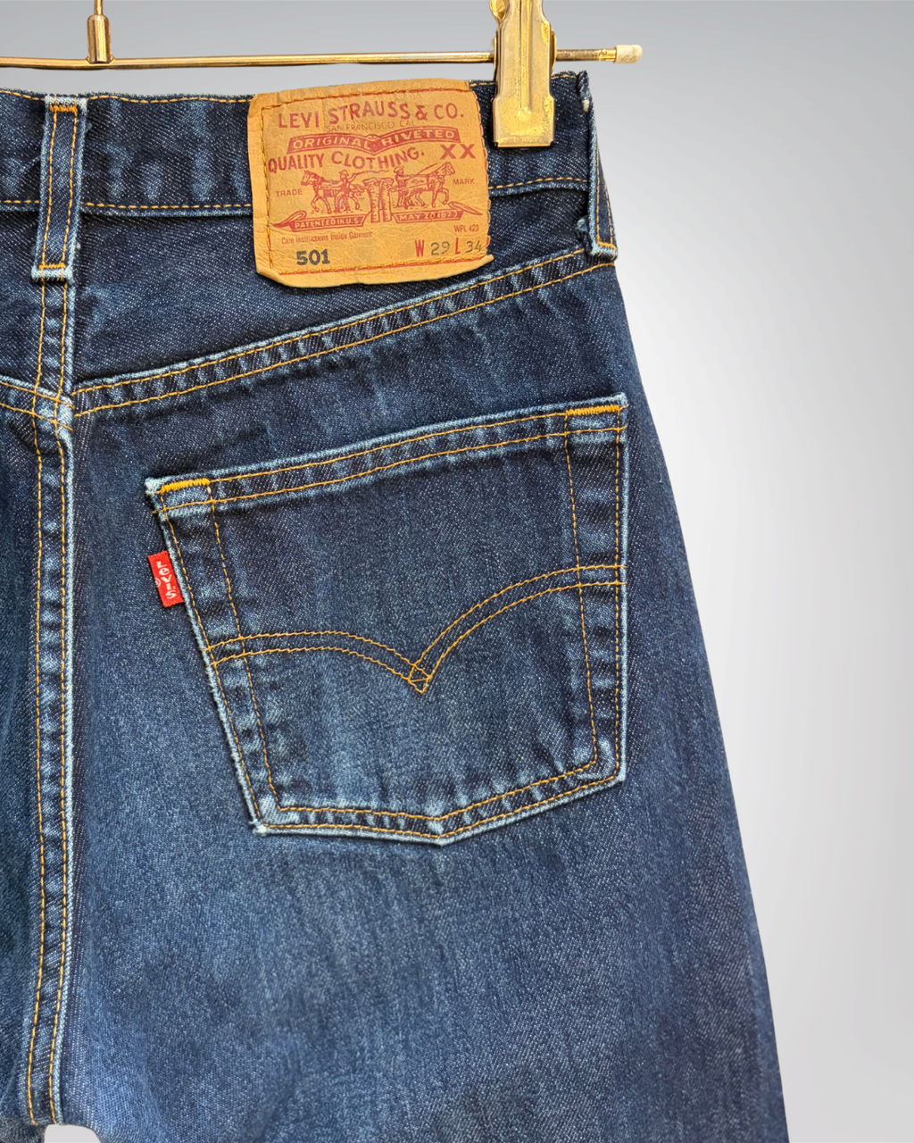 Jeans Levi's 501 W29 L34 - numéro J7