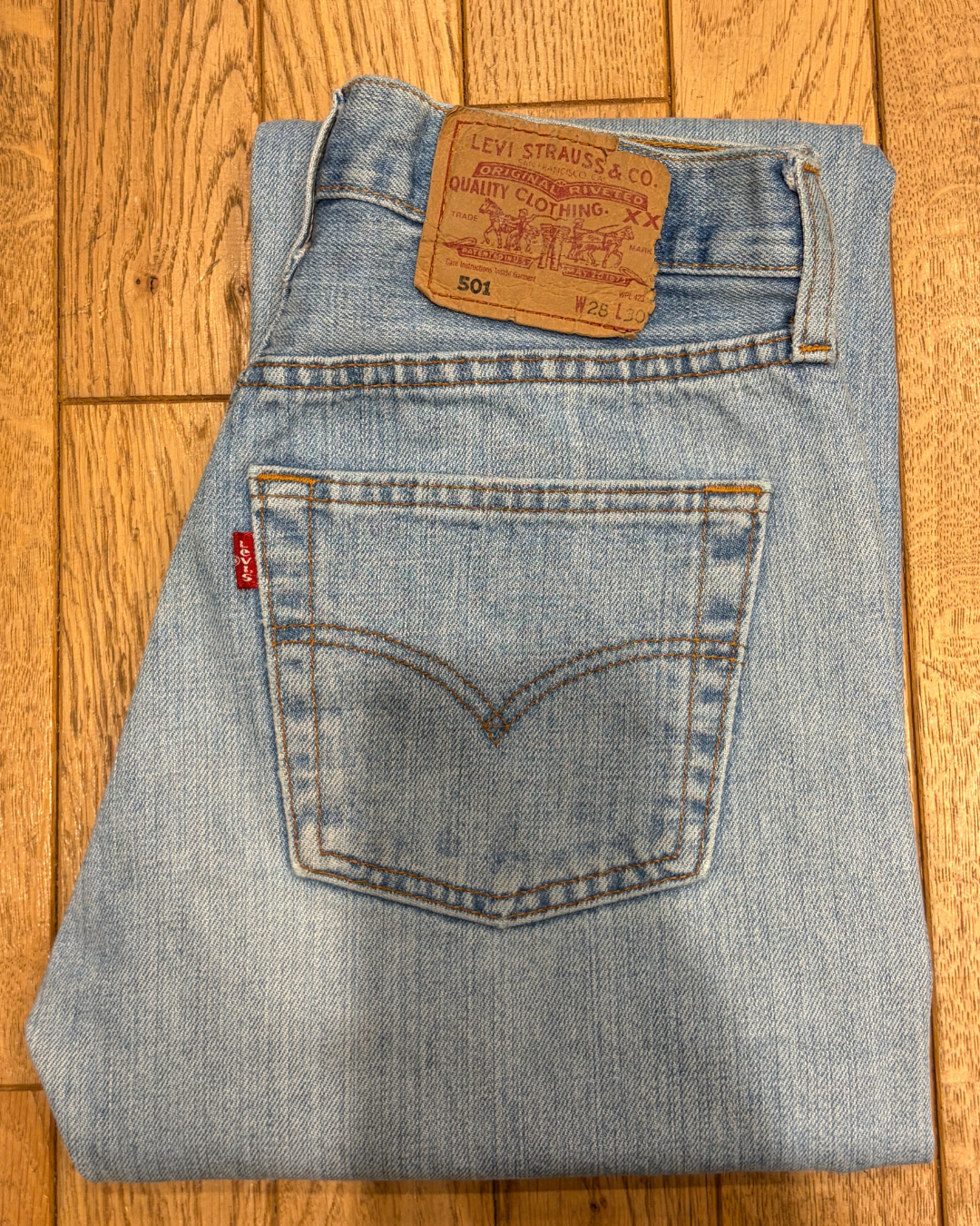 Jeans Levi's 501 W28 L30 - numéro J6