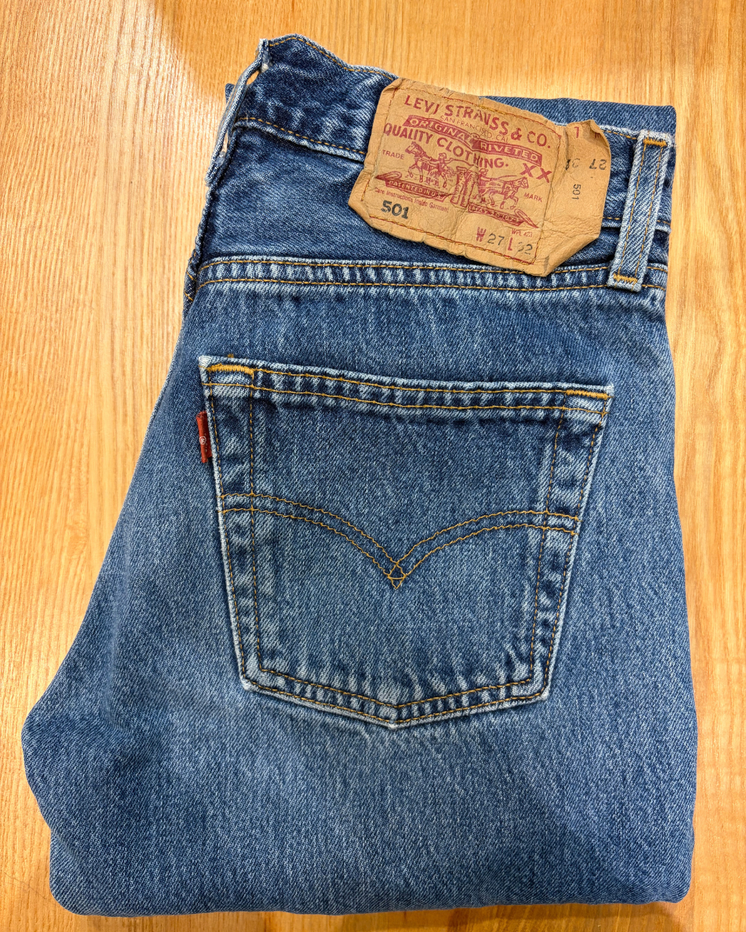 Jeans Levi's 501 W27 L32 - numéro J3