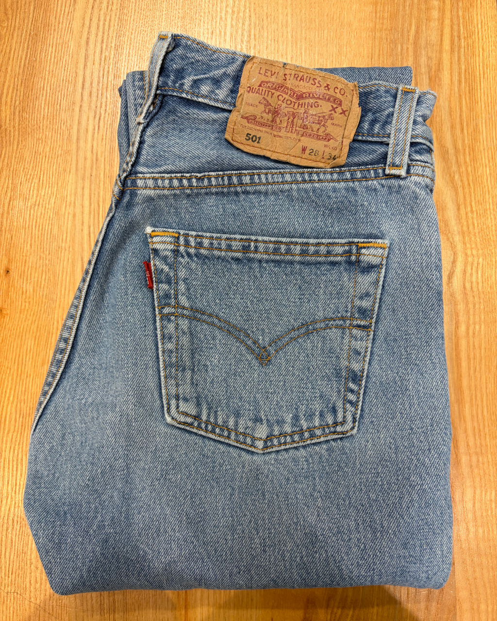 Jeans Levi's 501 W28 L34 - numéro L8
